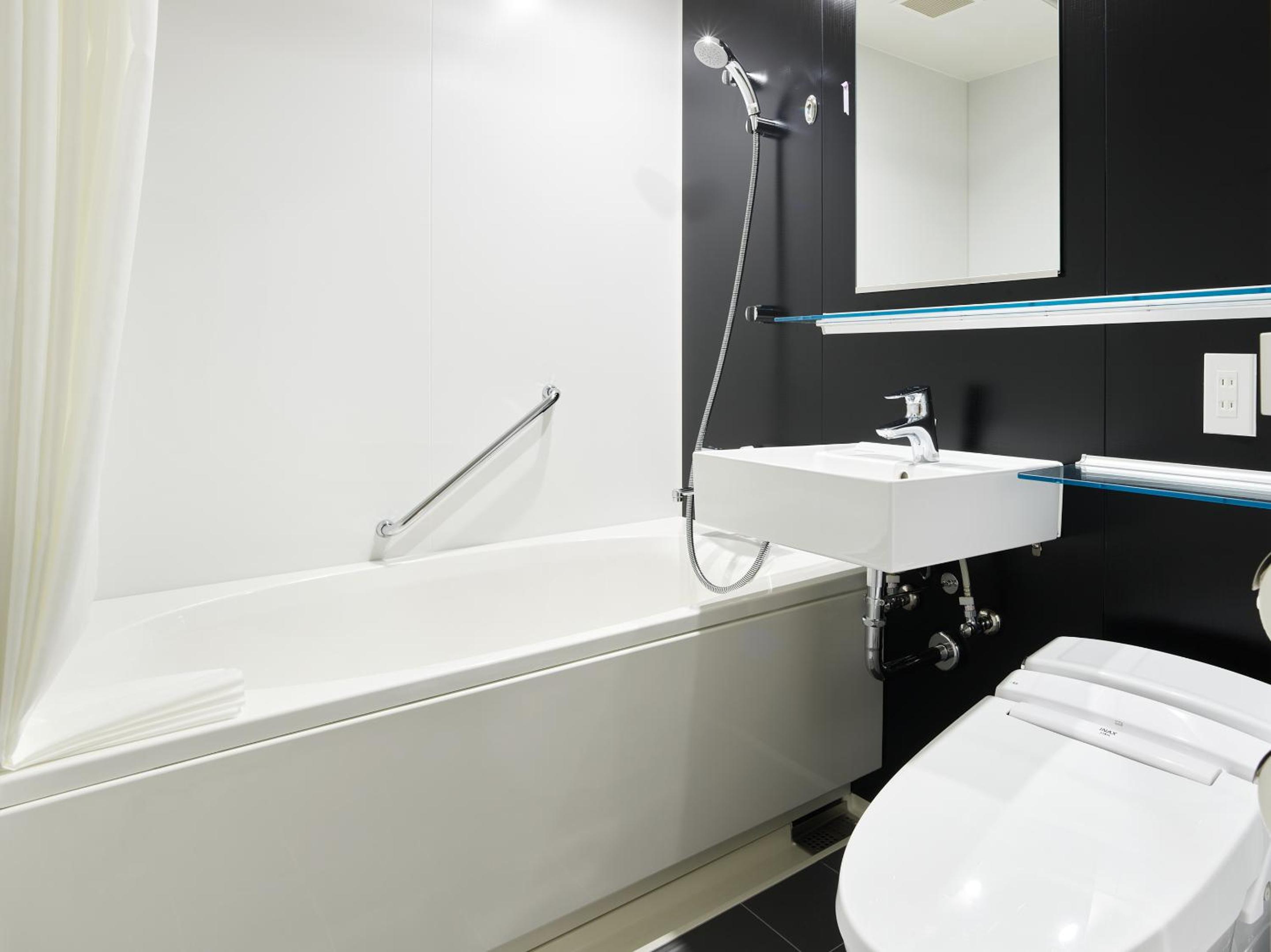 Superior Twin Room with Extra Bed - Non-Smoking photo 1