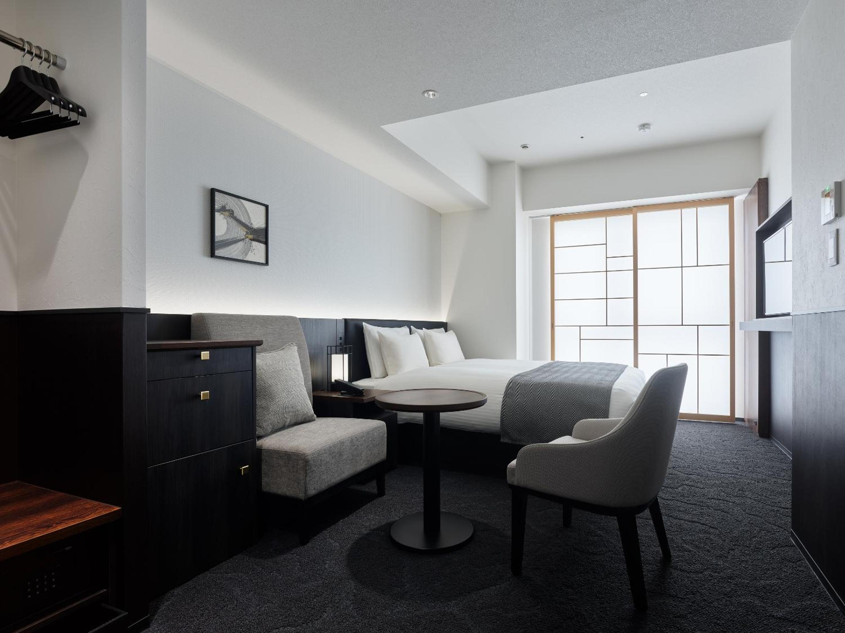 Accessible Queen Room - Non-Smoking
