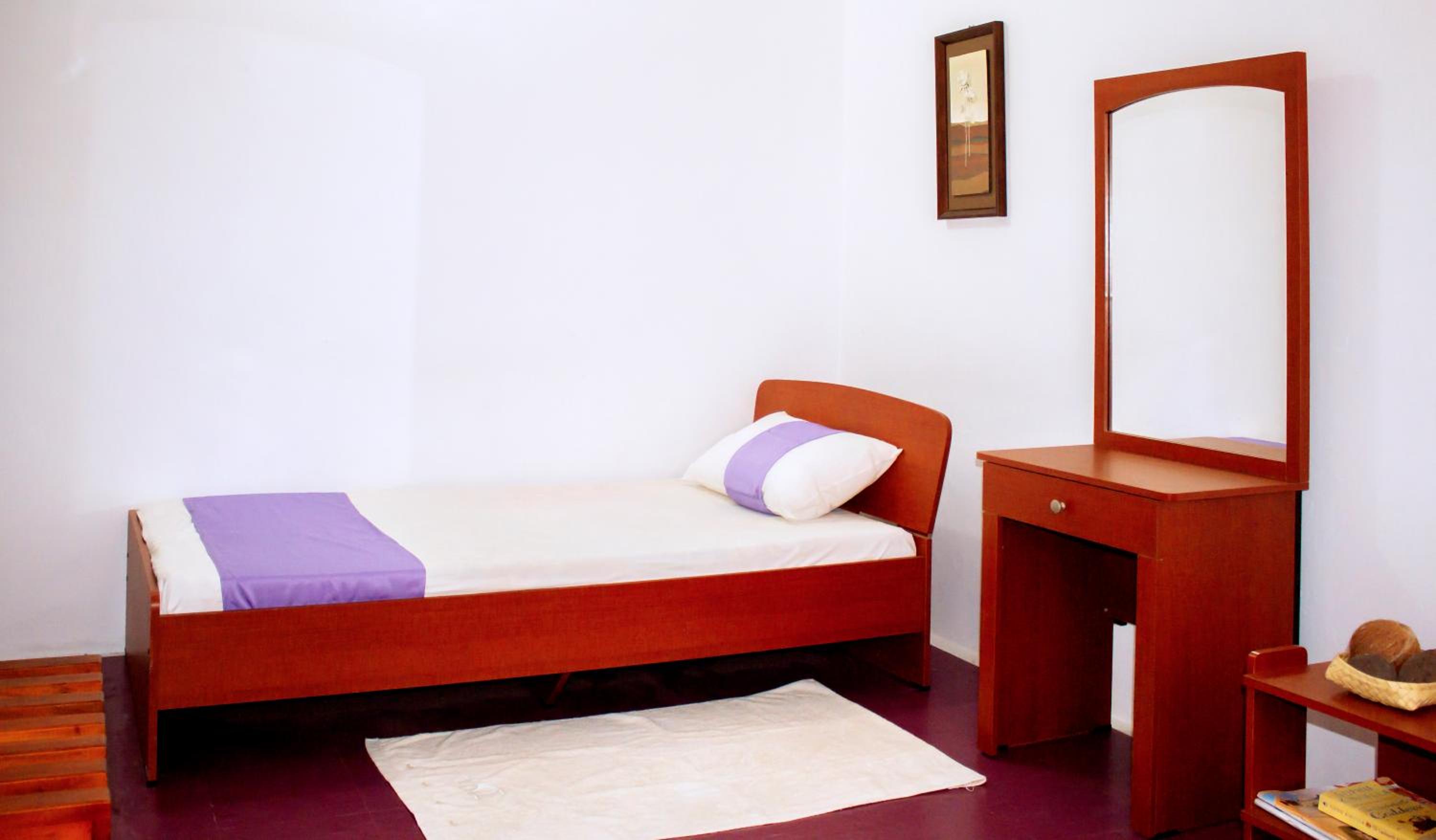 Budget Single Room photo 2