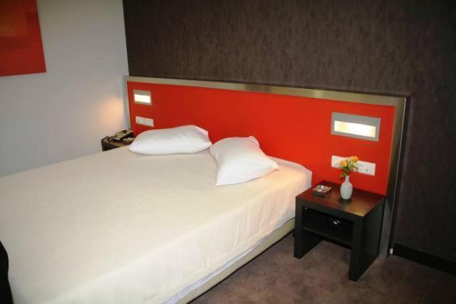 Double or Twin Room photo 2