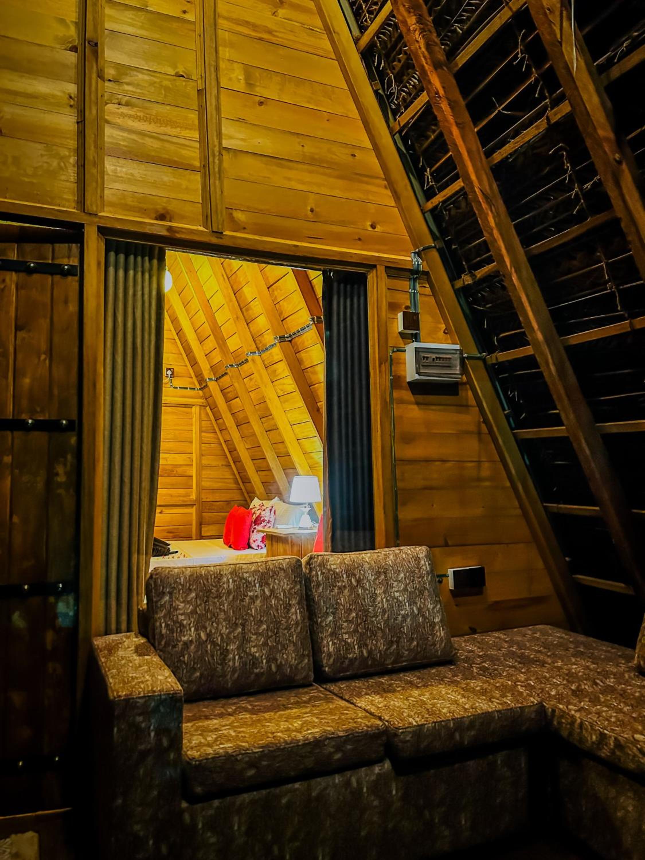 Family Room with Balcony photo 2