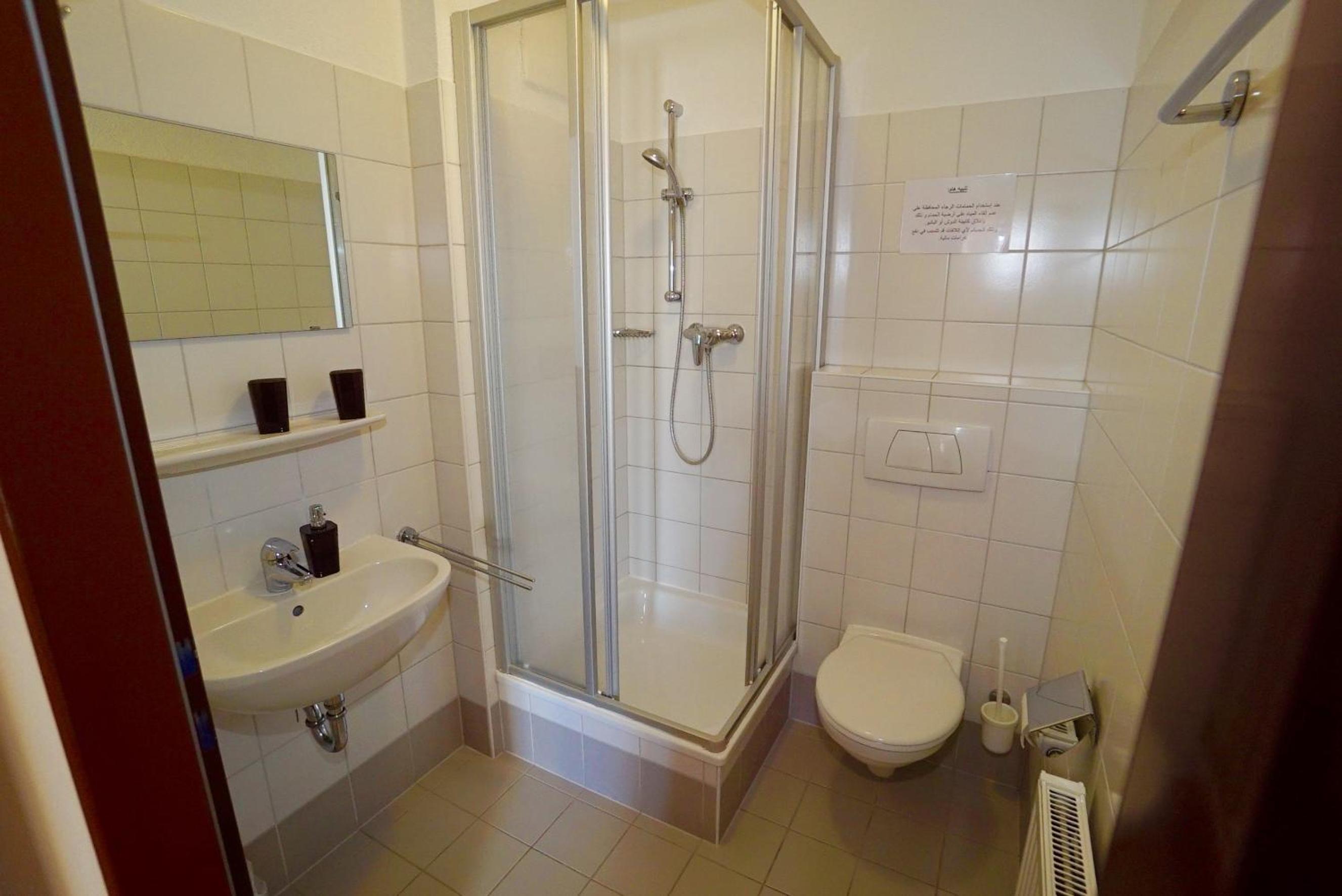One-Bedroom Apartment with Balcony and Lake View photo 2