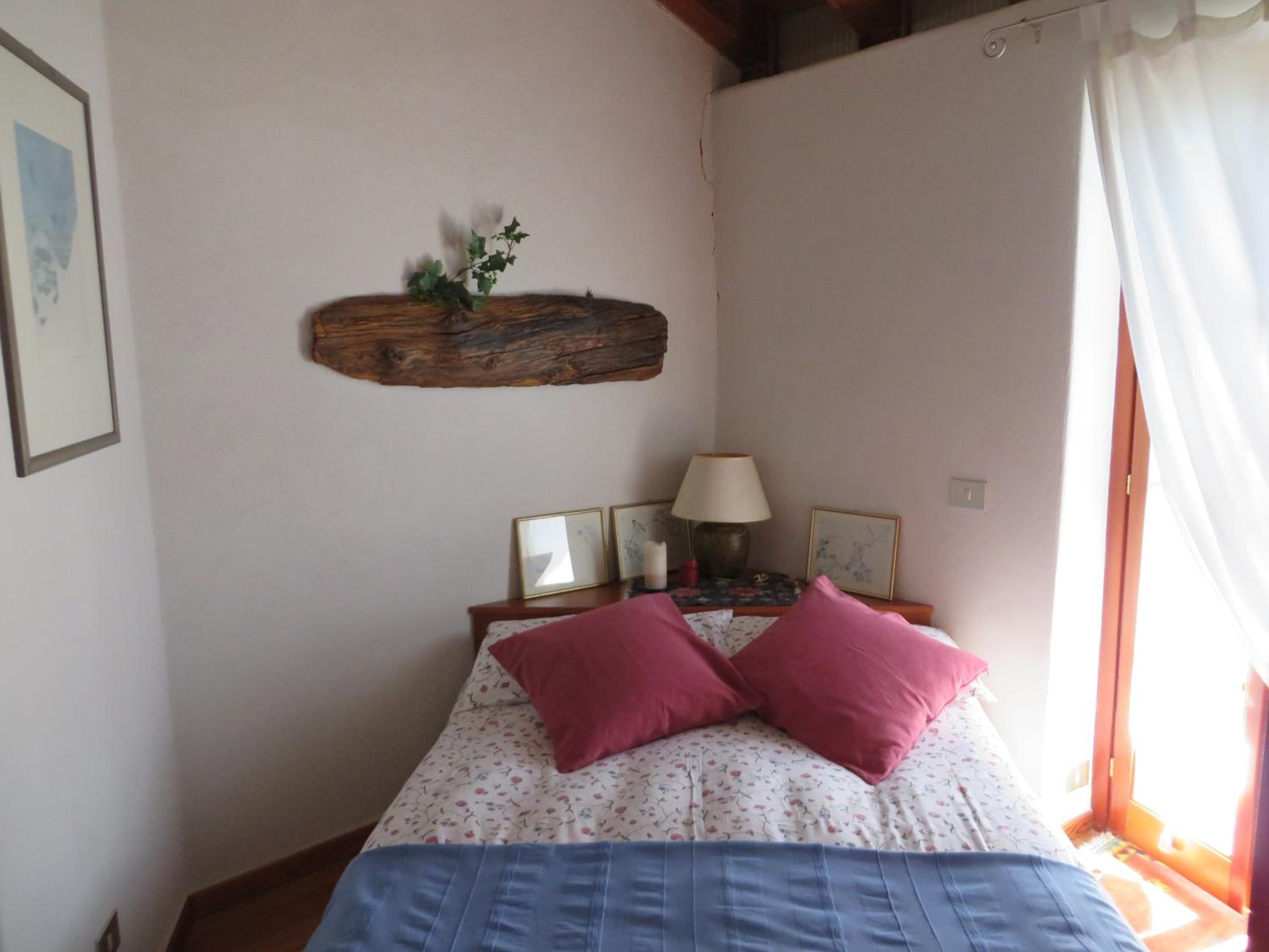Two-Bedroom House - Photo 5