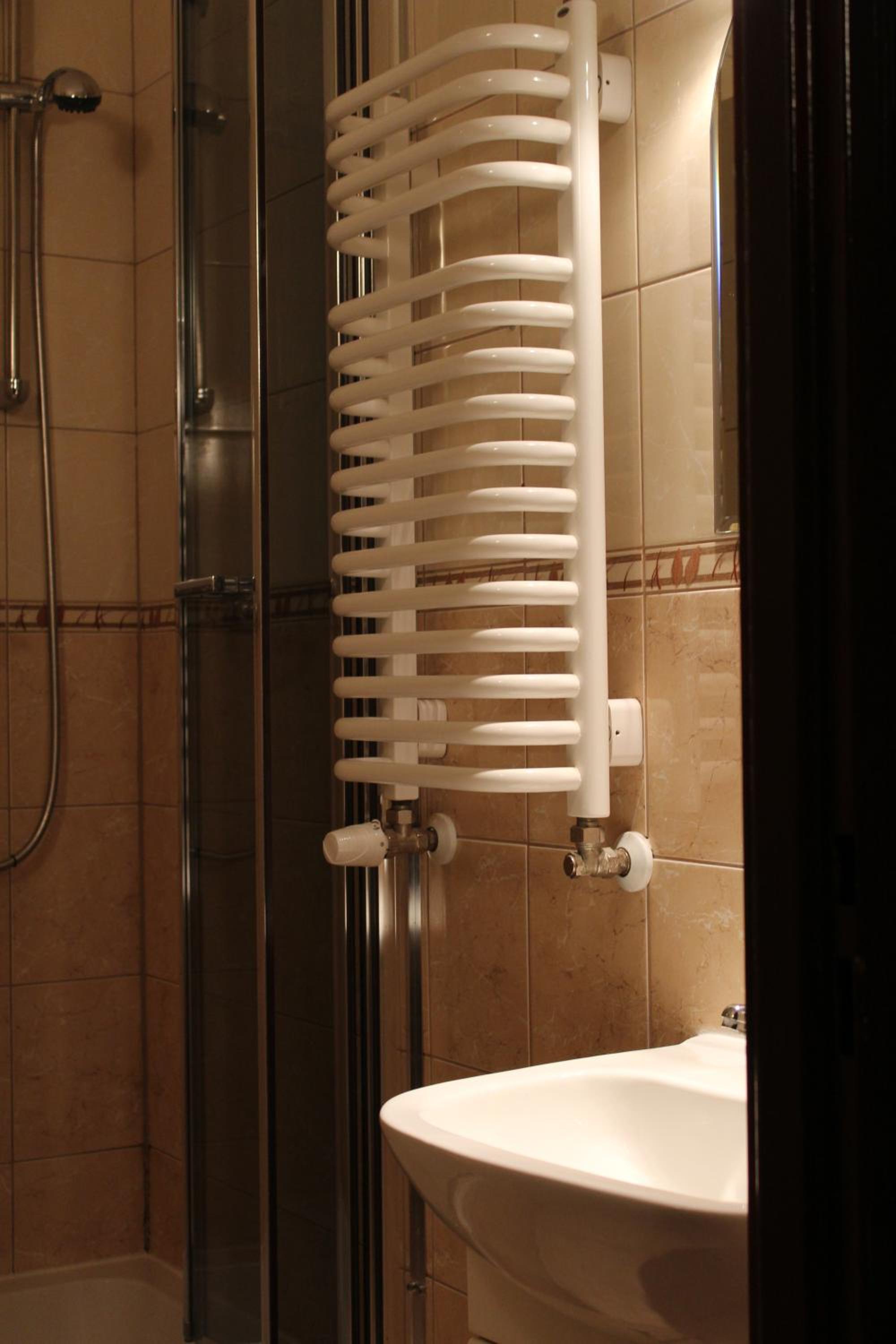 Single Room with Shared Bathroom photo 3