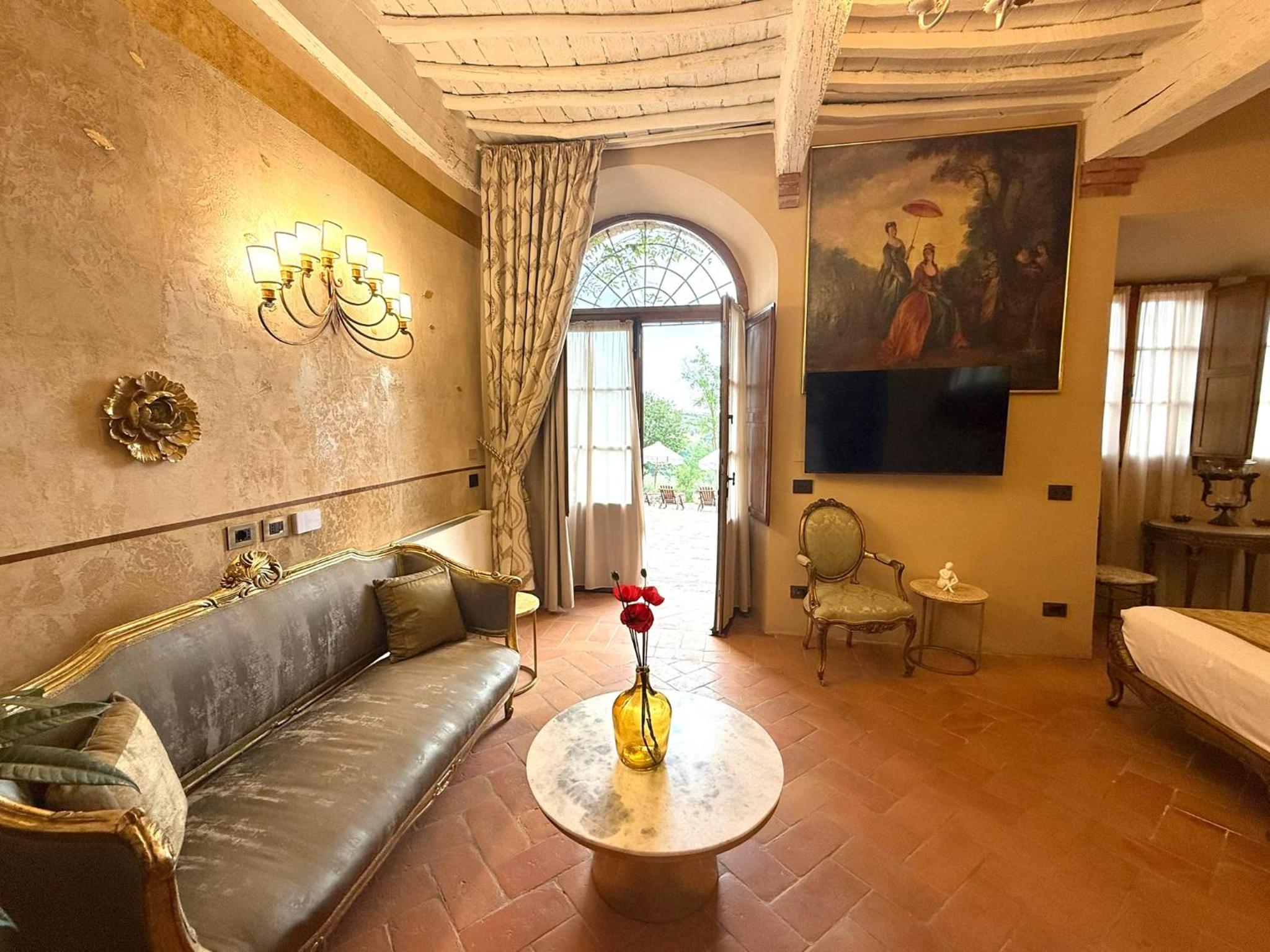 Junior Suite - Photo 2