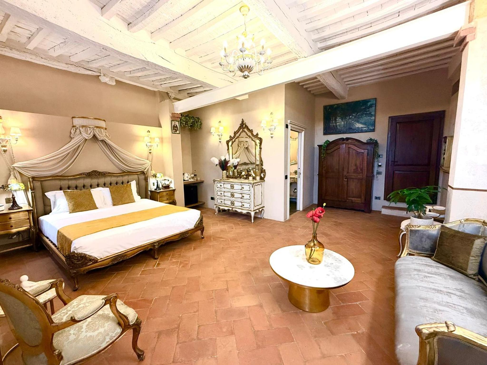 Junior Suite - Photo 1
