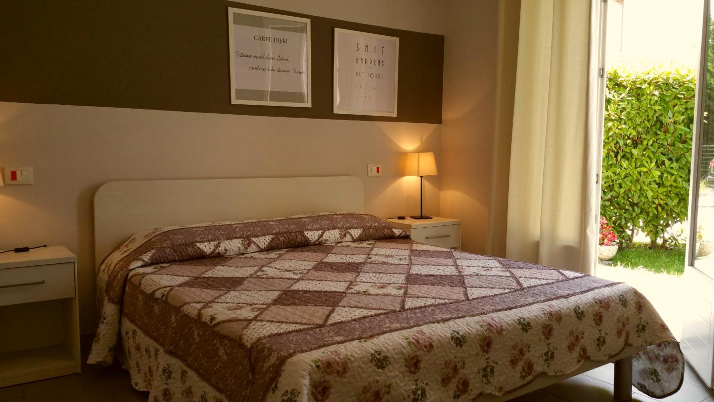 Double or Twin Room - Photo 16