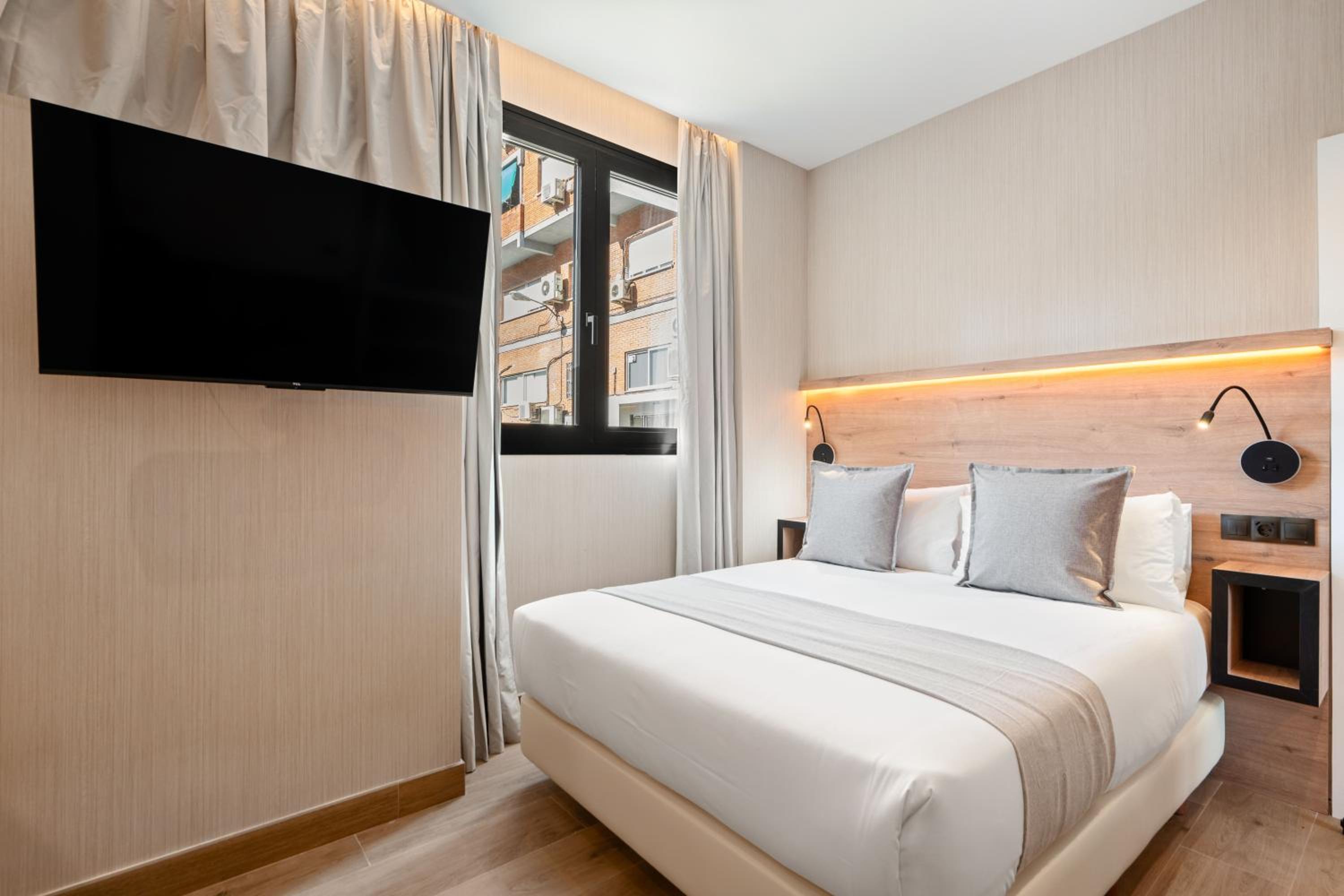 Dobo Madrid Betanzos, Billede 15