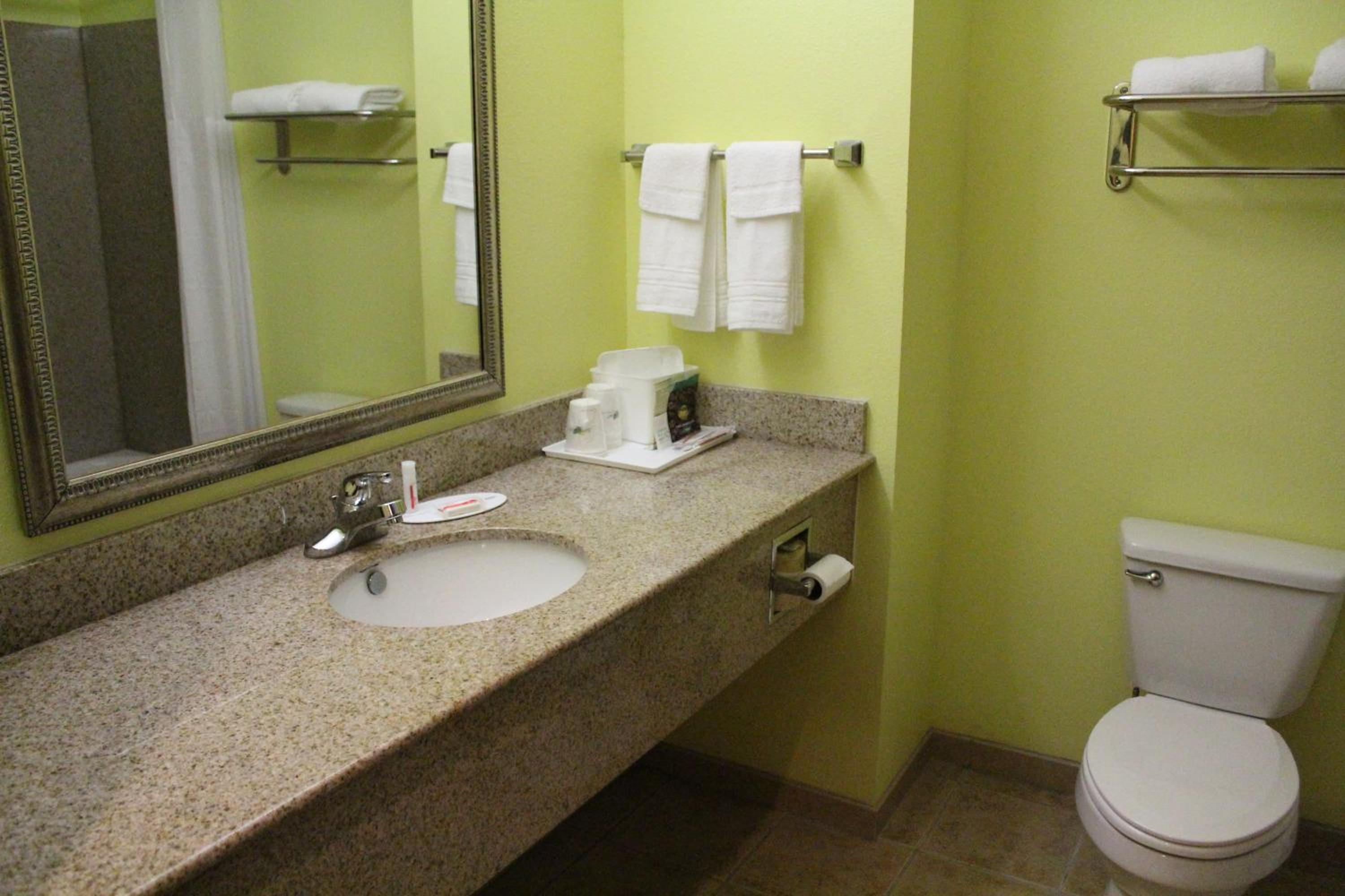 King Room - Non-Smoking - Photo 3