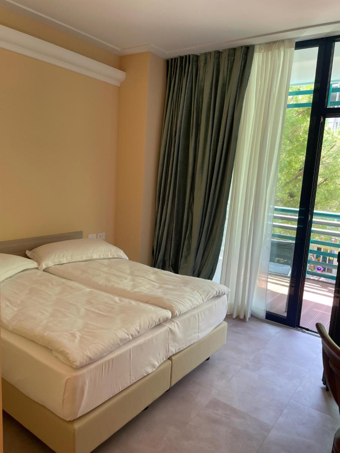 Double or Twin Room photo 1