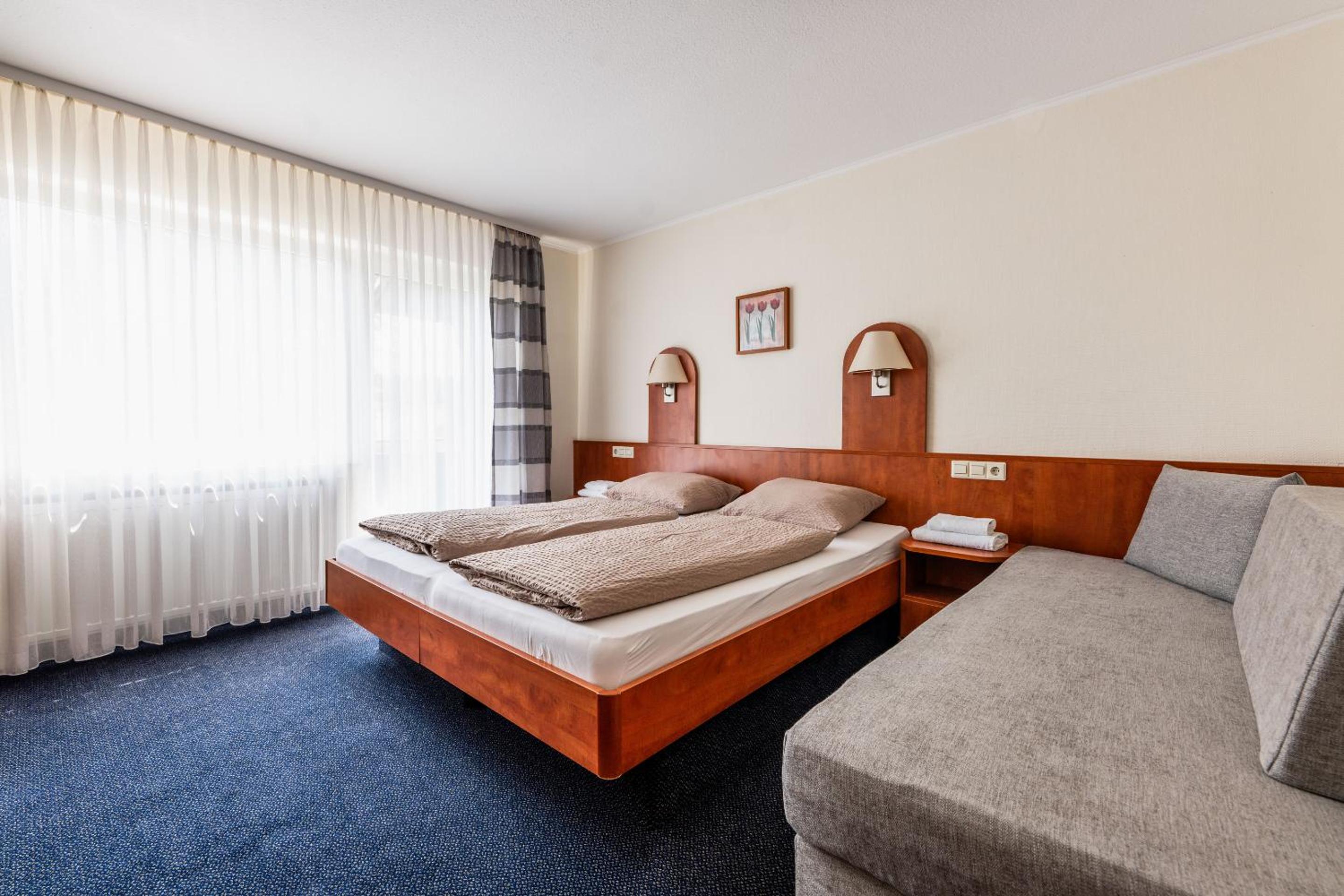 Standard Triple Room - Photo 14