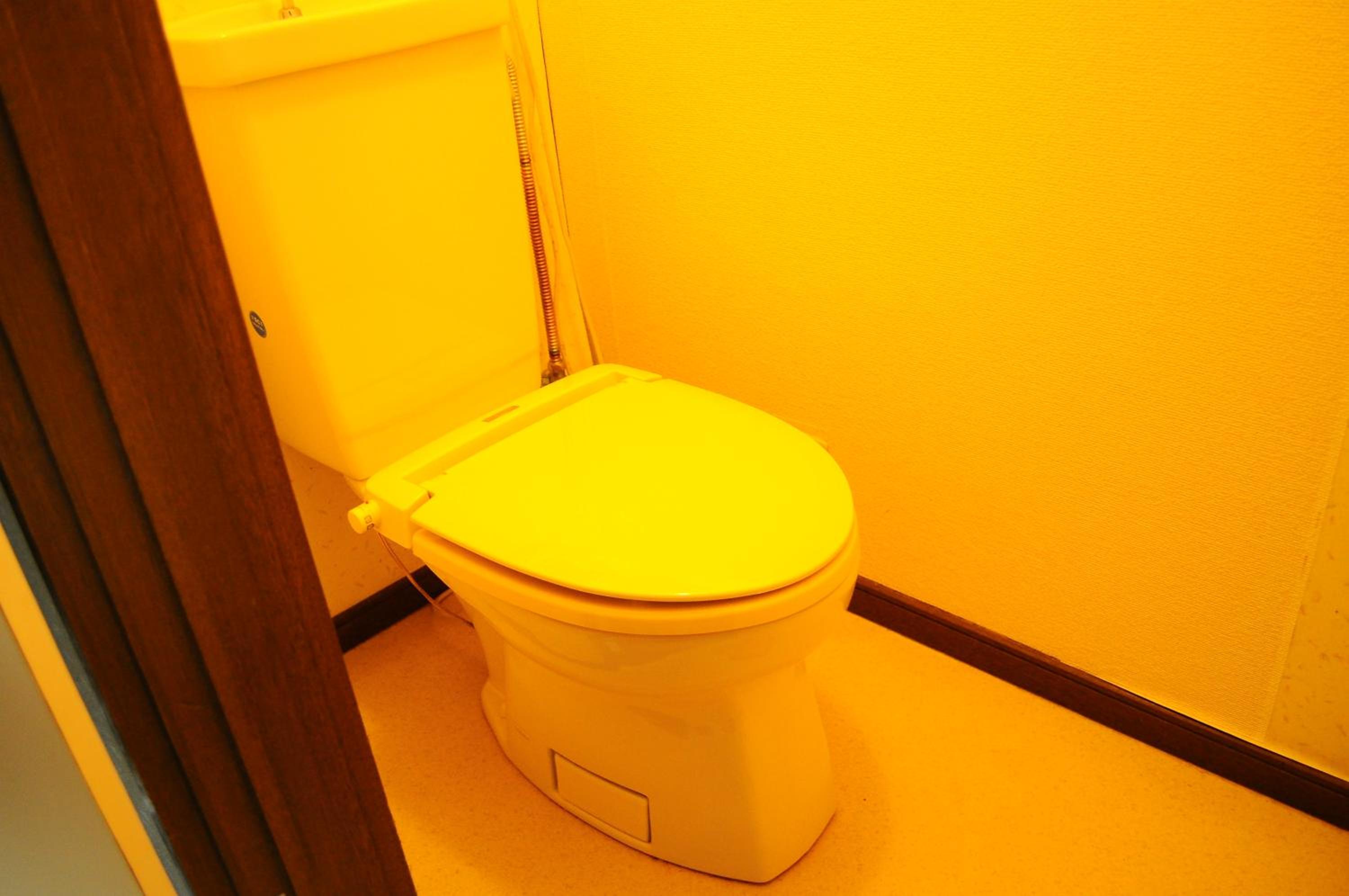 Single Room with Bathroom photo 2