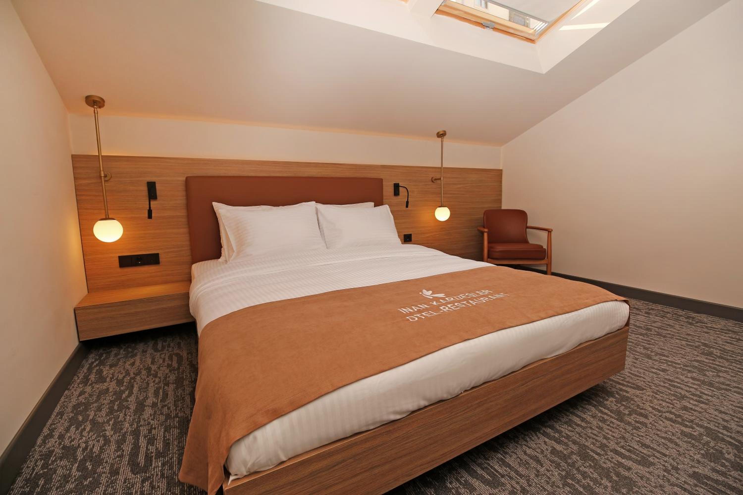 Budget Double Room - Photo 4