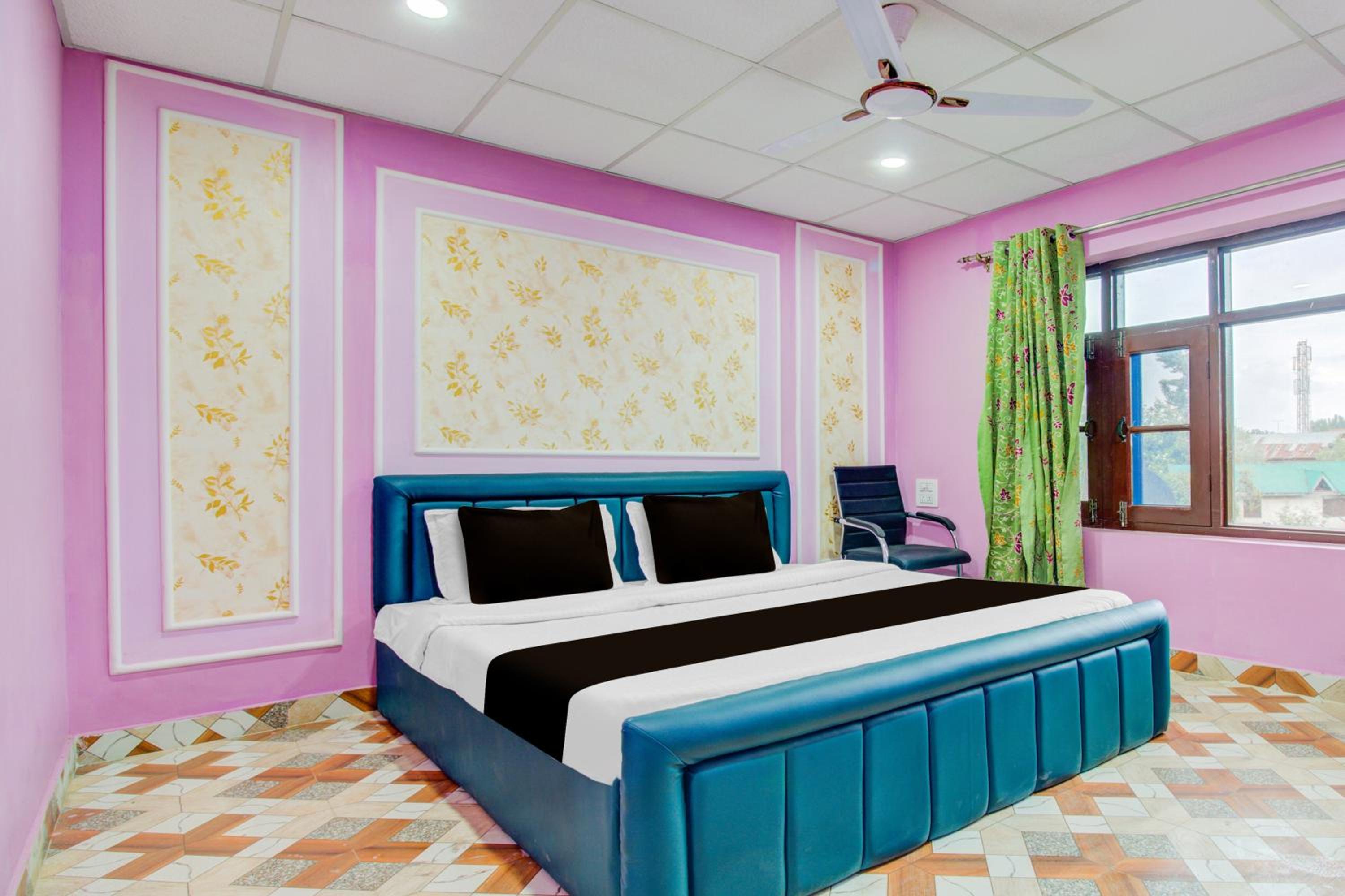 Classic Triple Room
