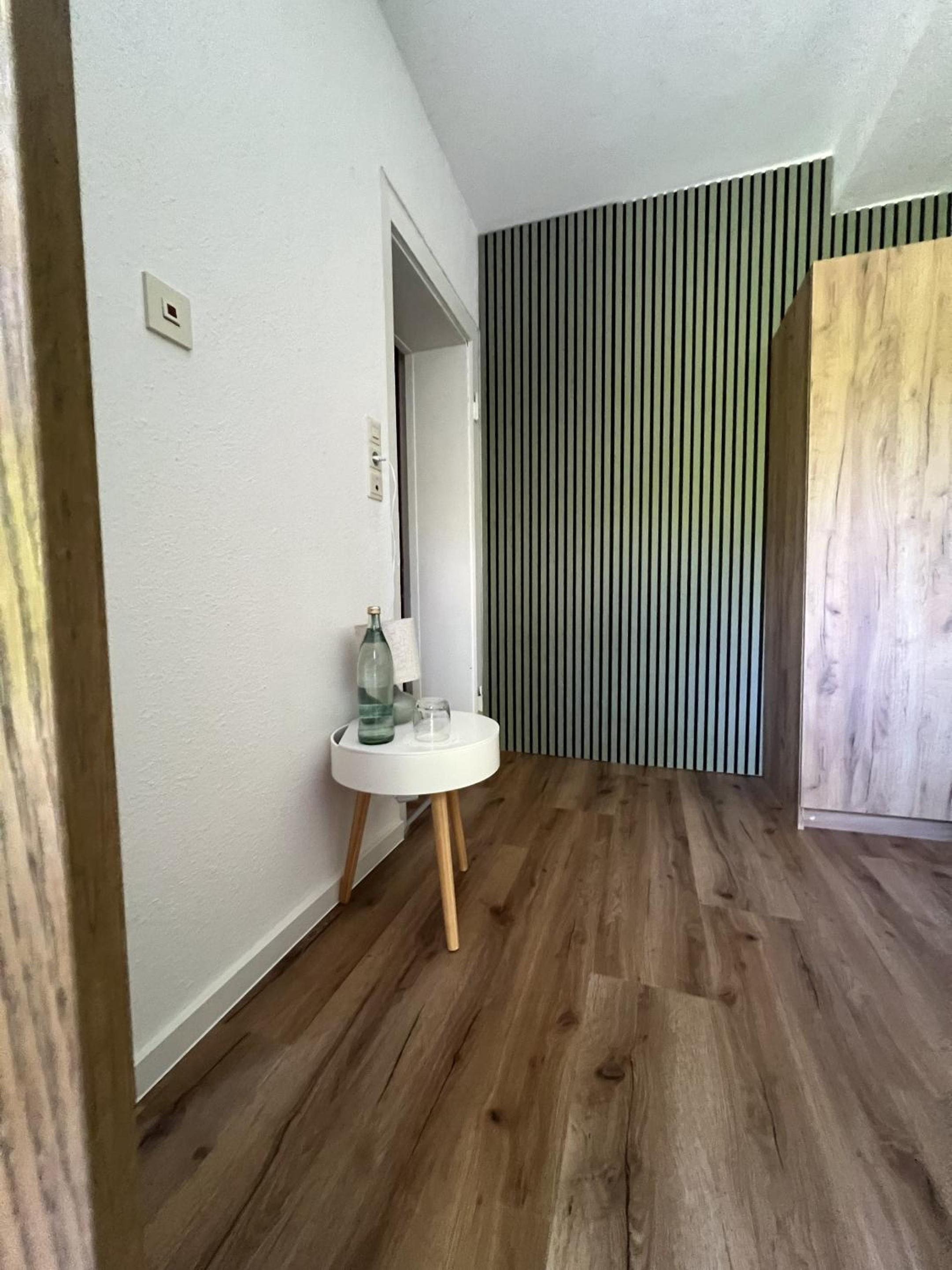 Single Room with Private Bathroom photo 1