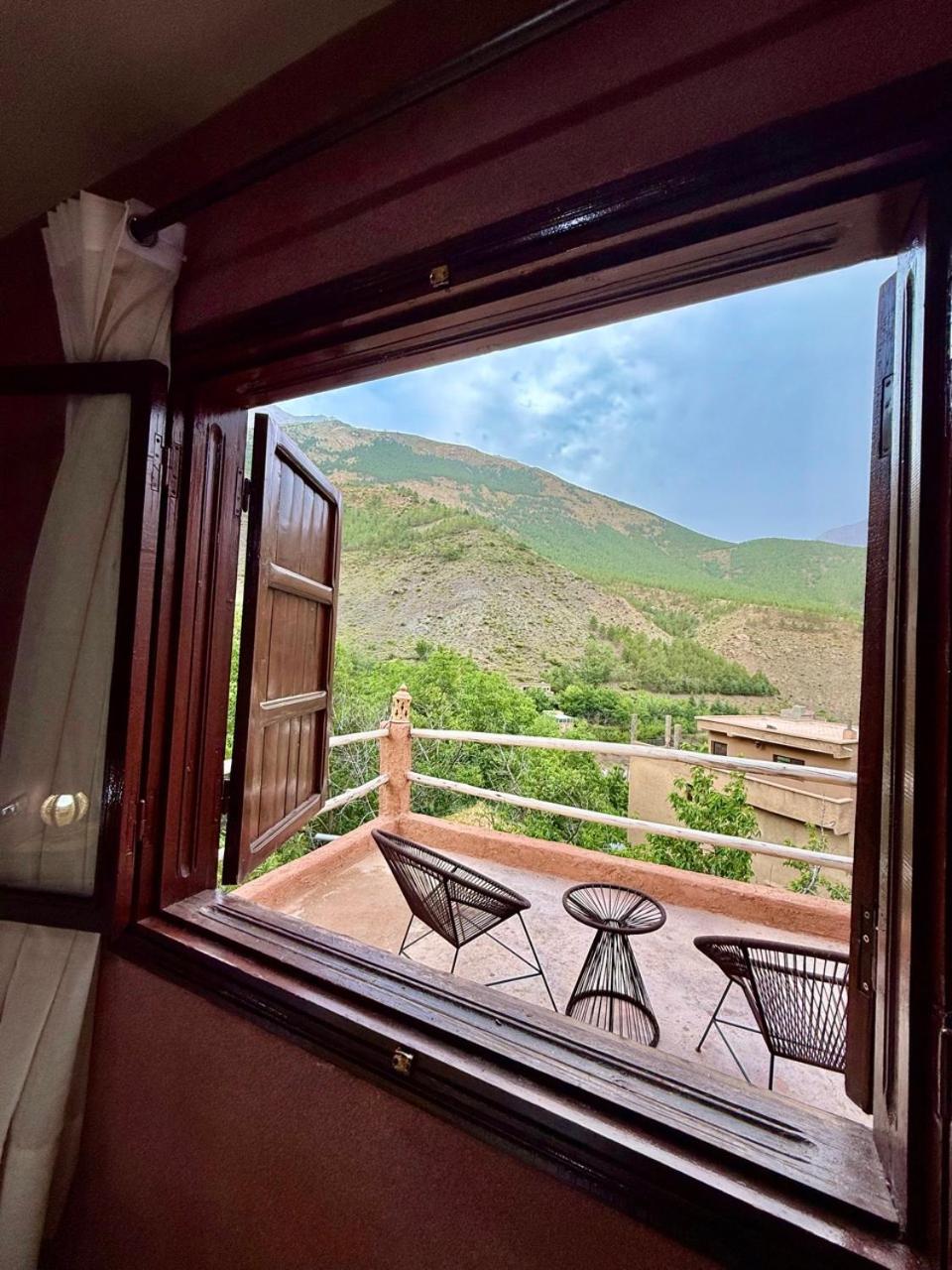 Double Room with Mountain View - Photo 4