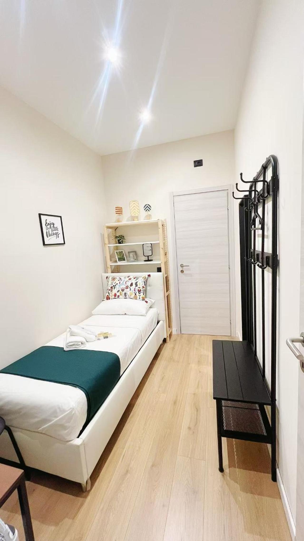 Economy Single Room