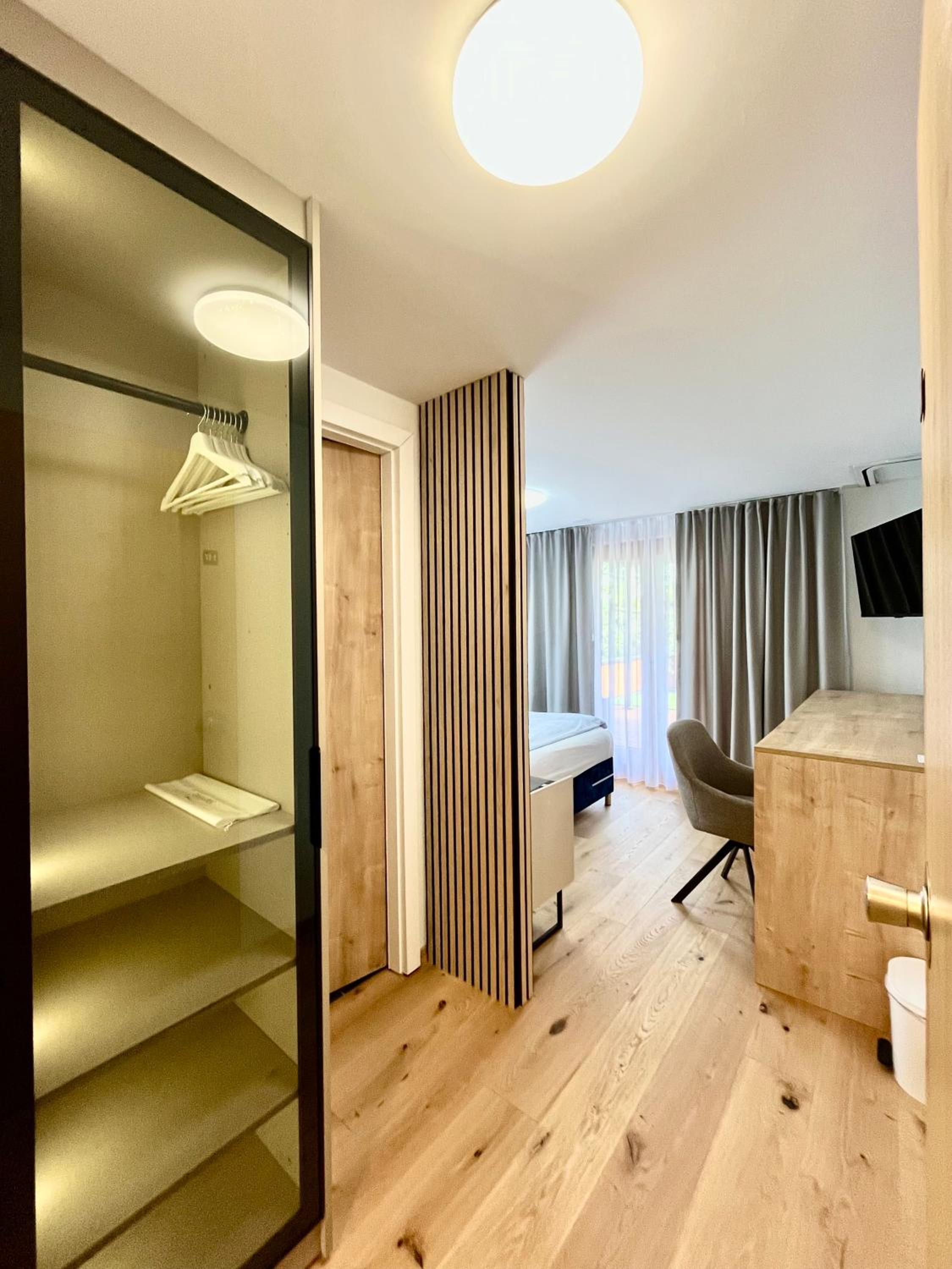 Queen Room with Balcony
