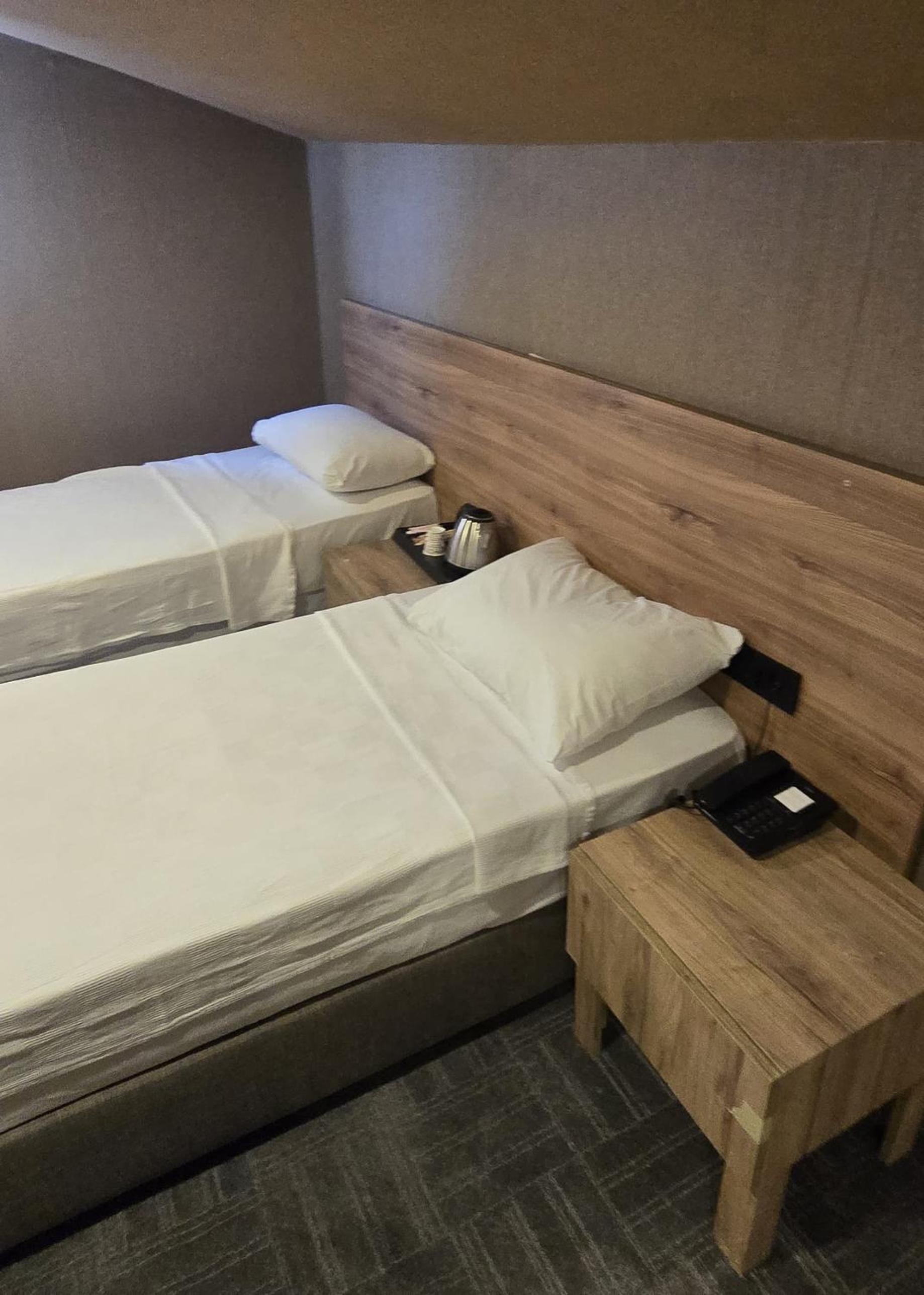 Economy Twin Room
