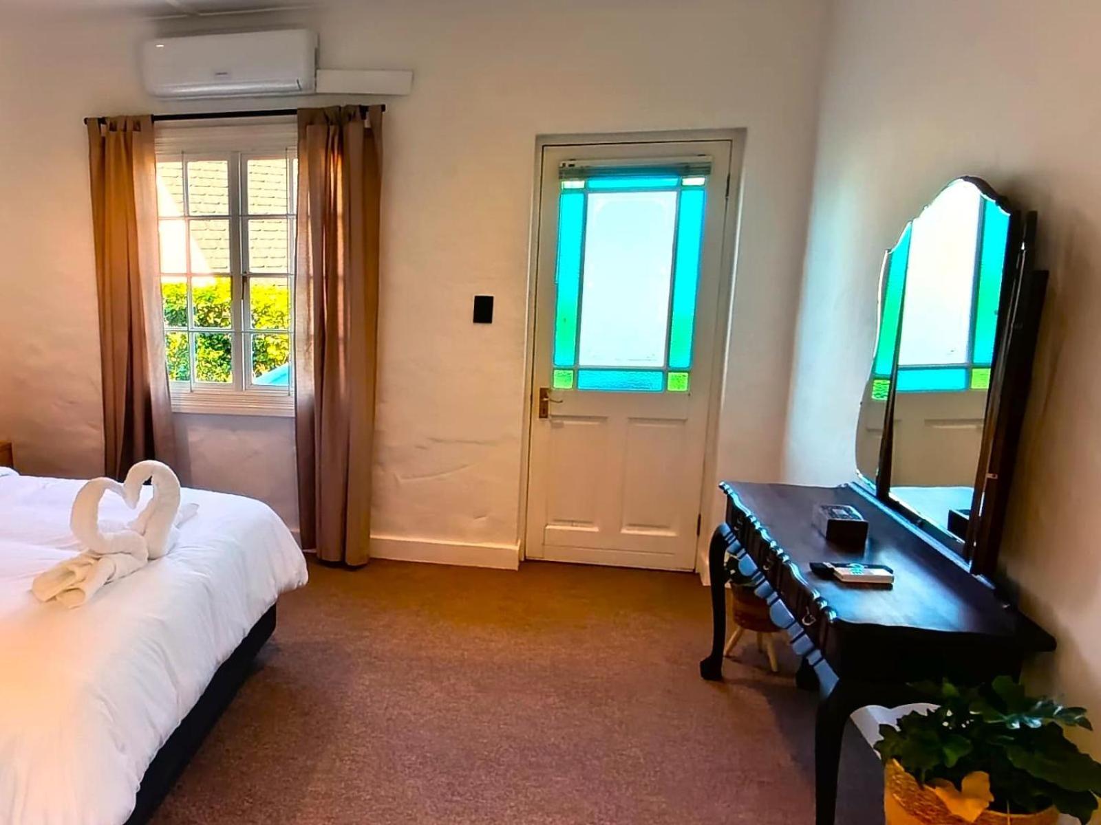 Standard Queen Room photo 2