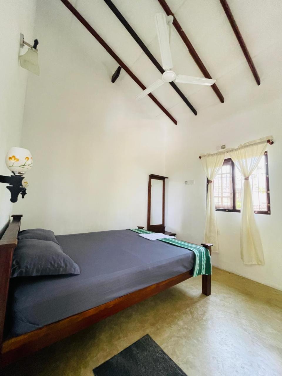 Budget Double Room photo 2