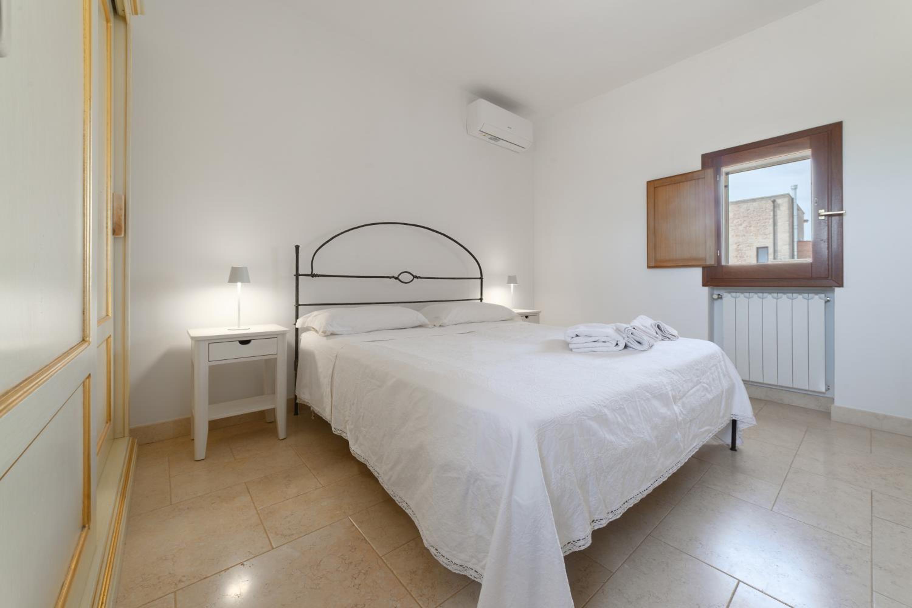 Apartment - Split Level photo 1