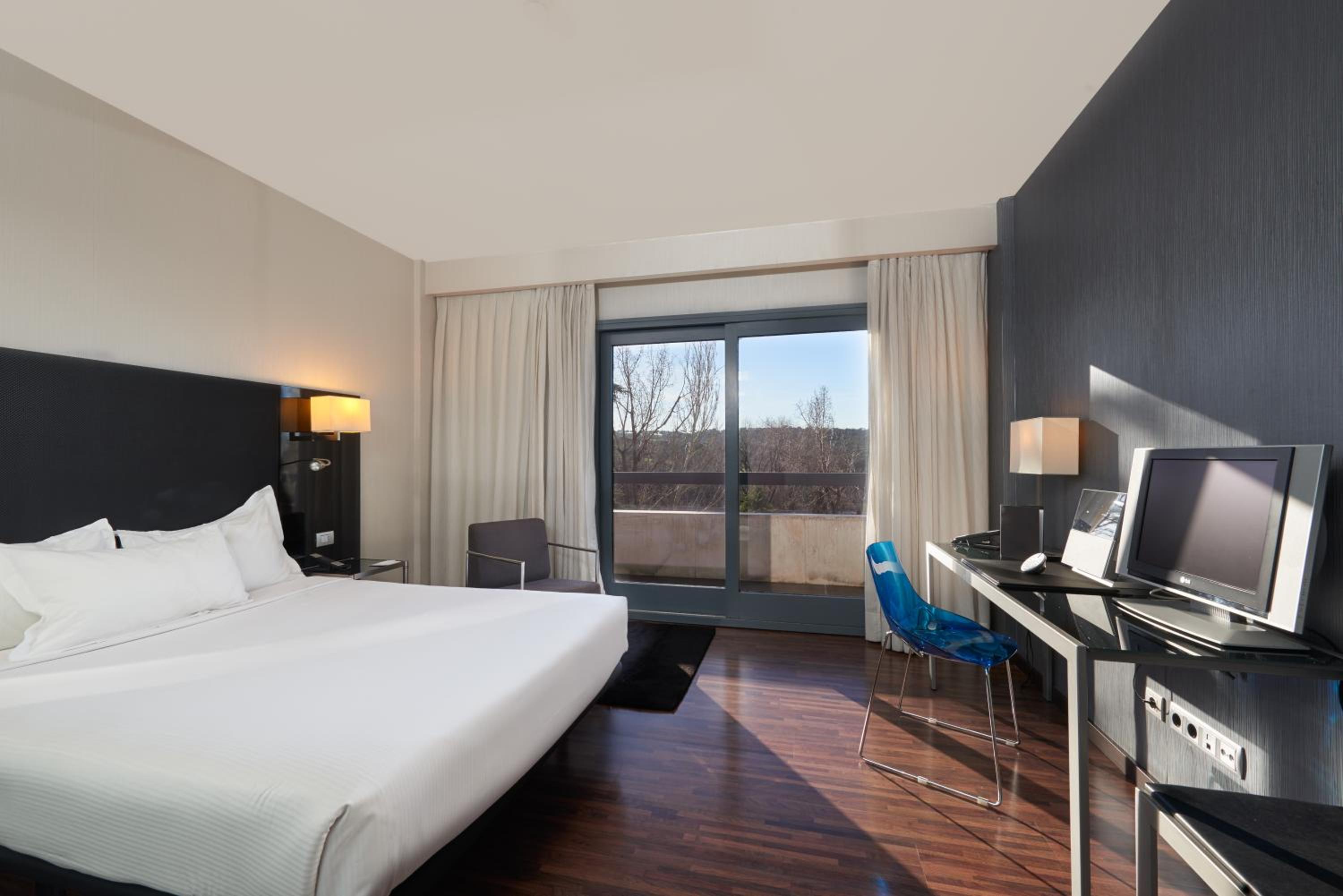 Double or Twin Room with Extra Bed