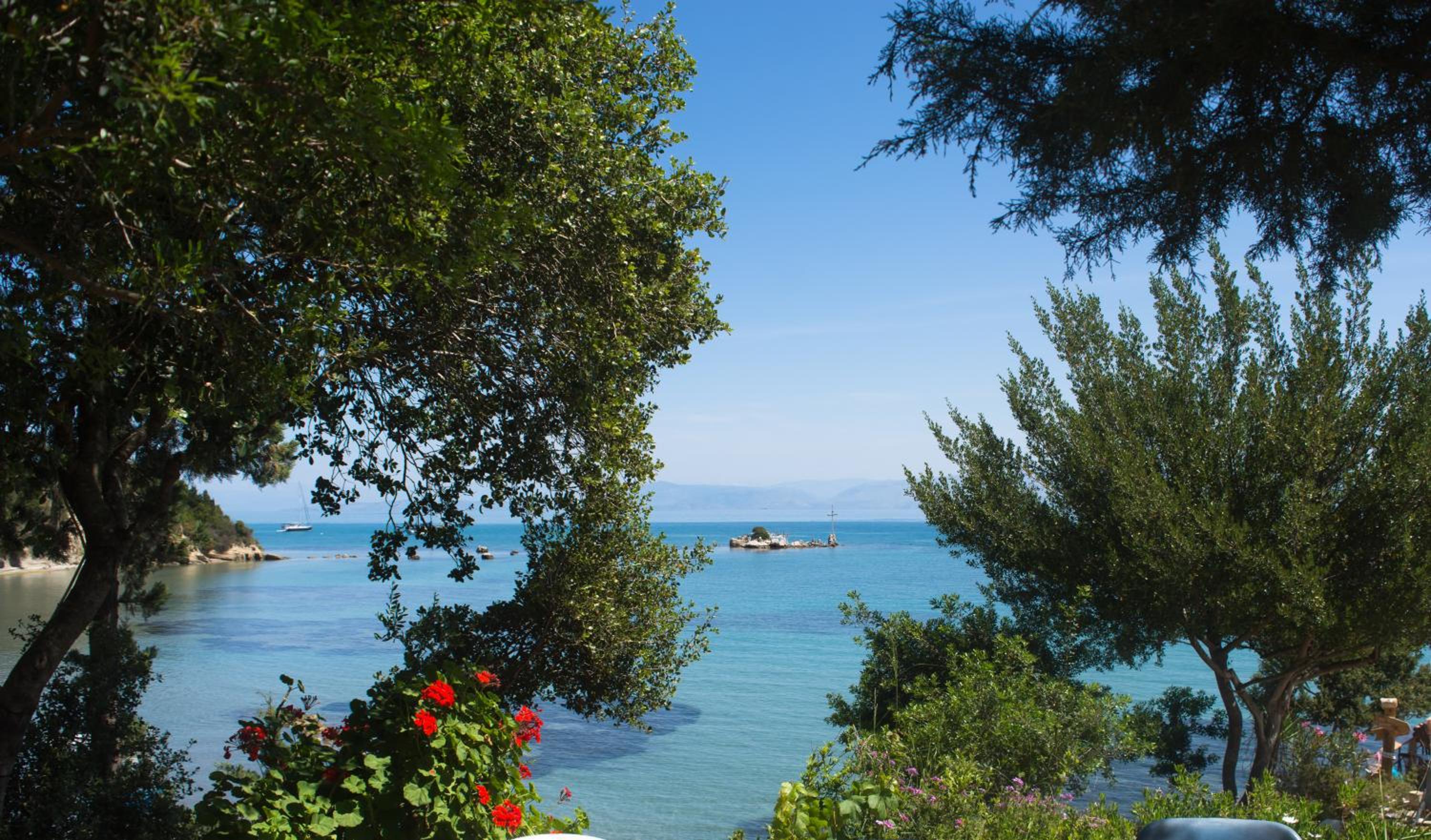 Double Room with Sea View - Photo 2