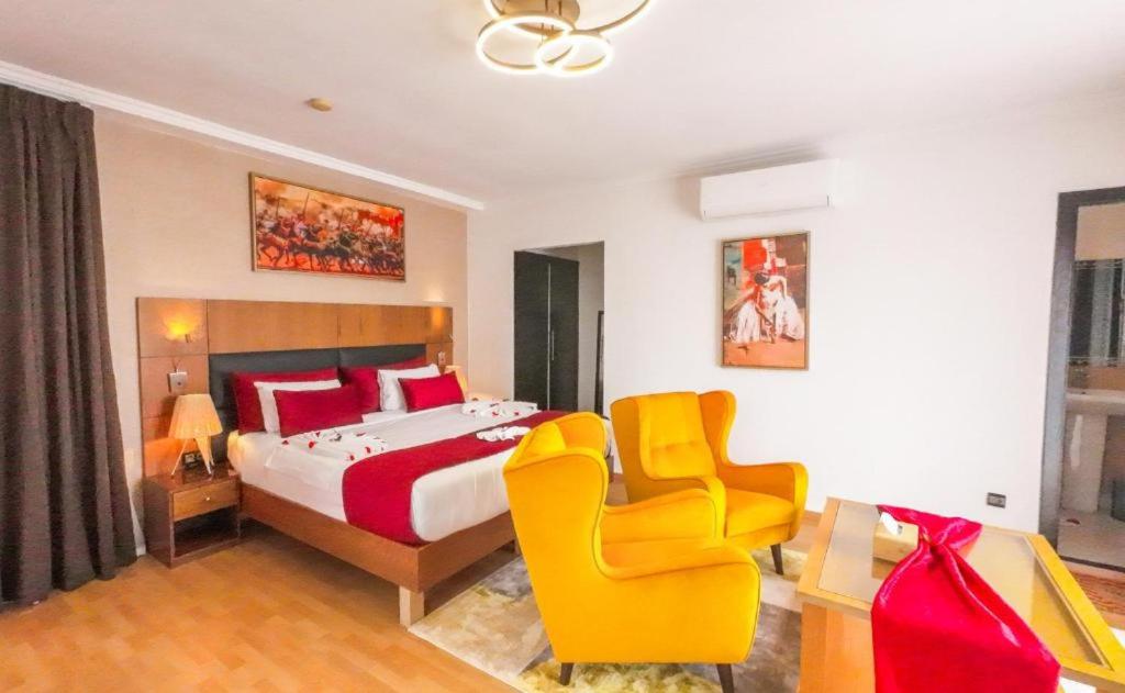 Junior Suite with Mountain View photo 2