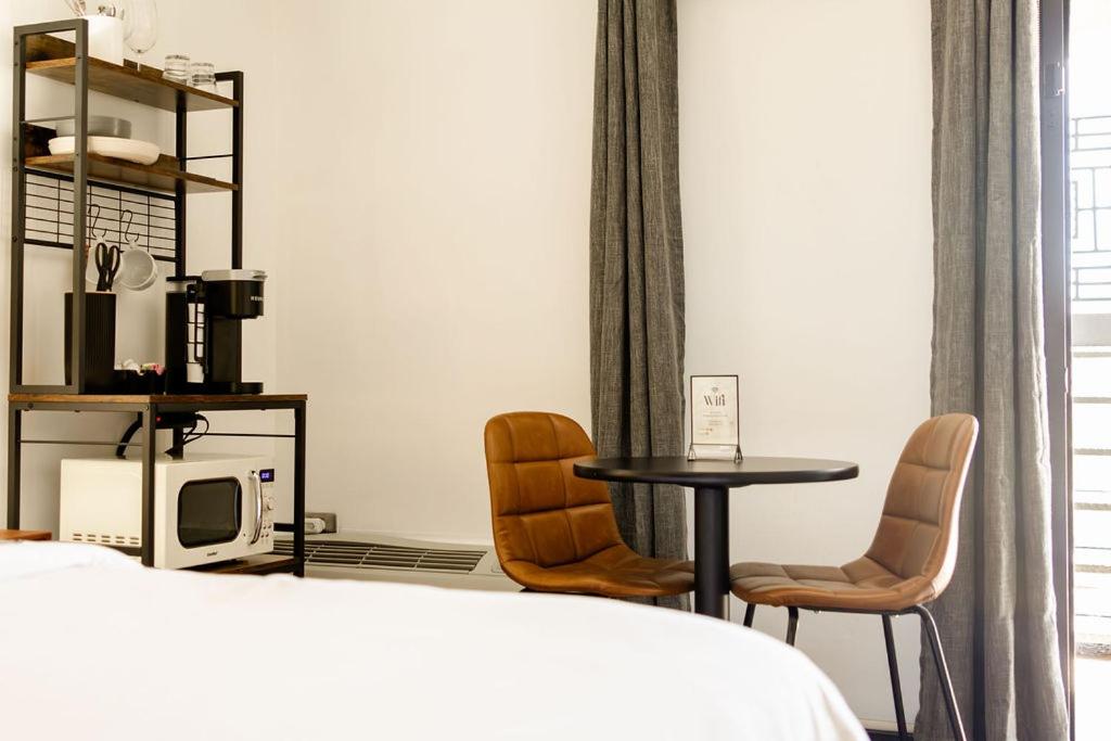Large Single Room