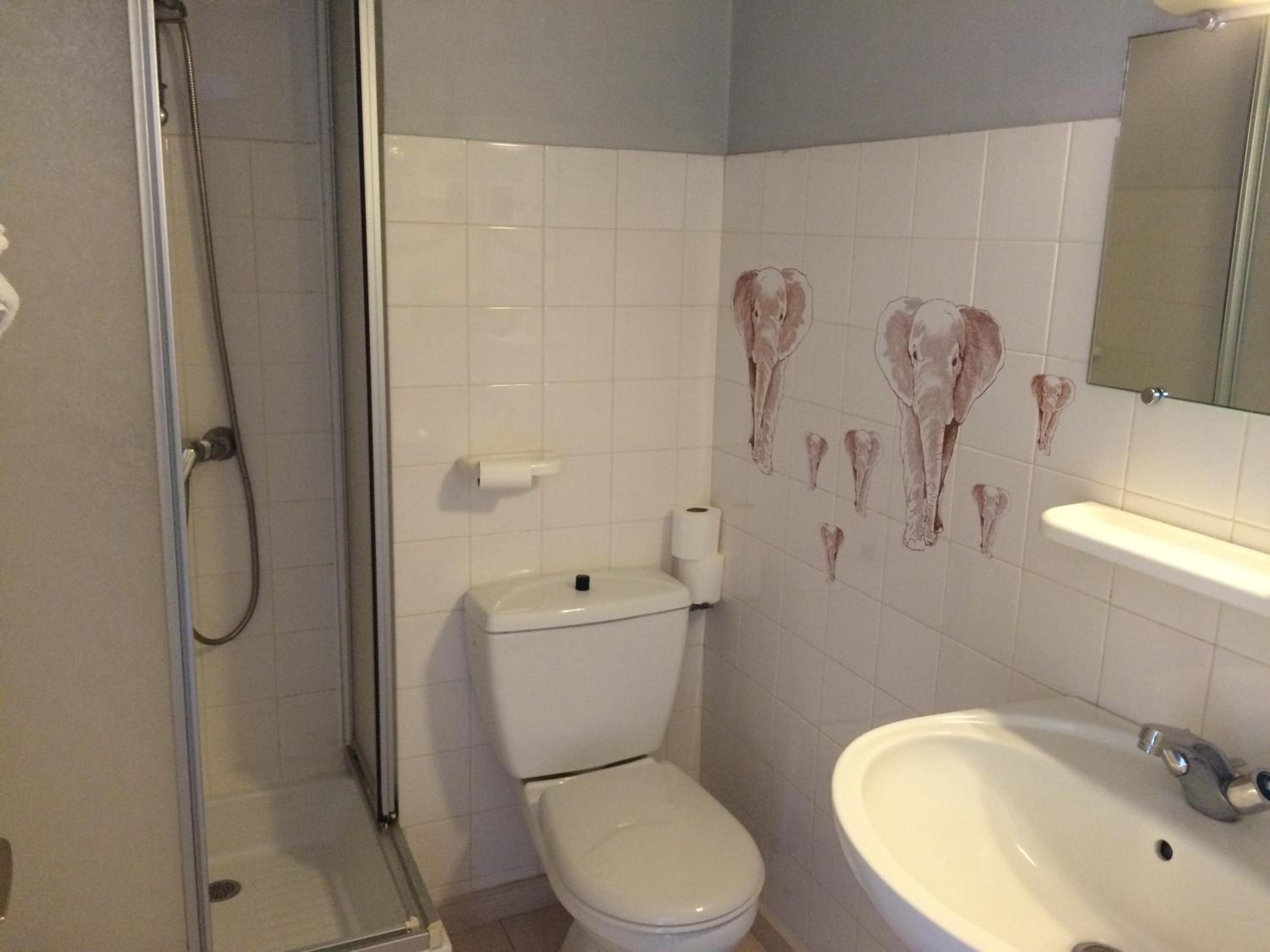 Single Room photo 3
