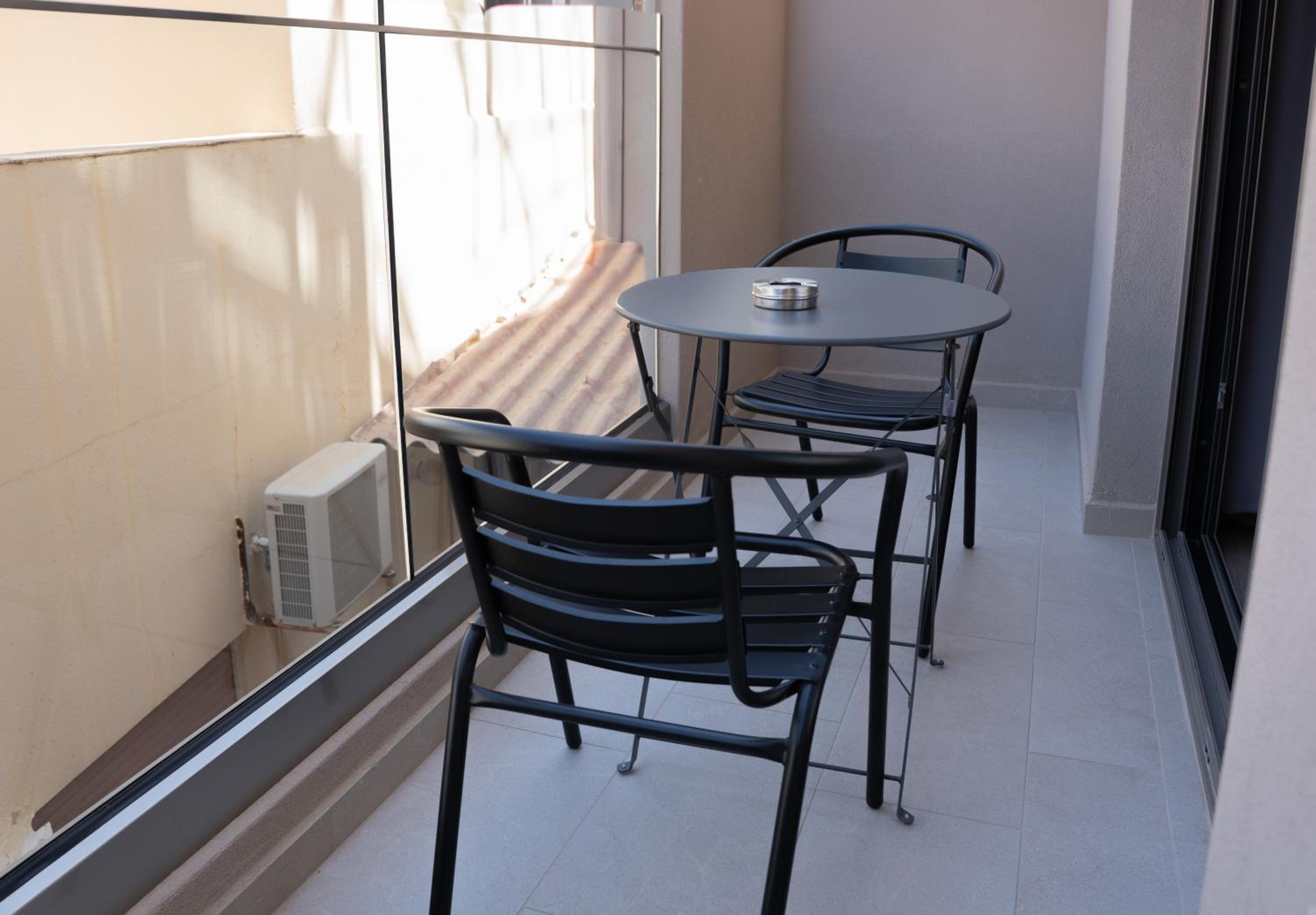 Double room with balcony (some view)
