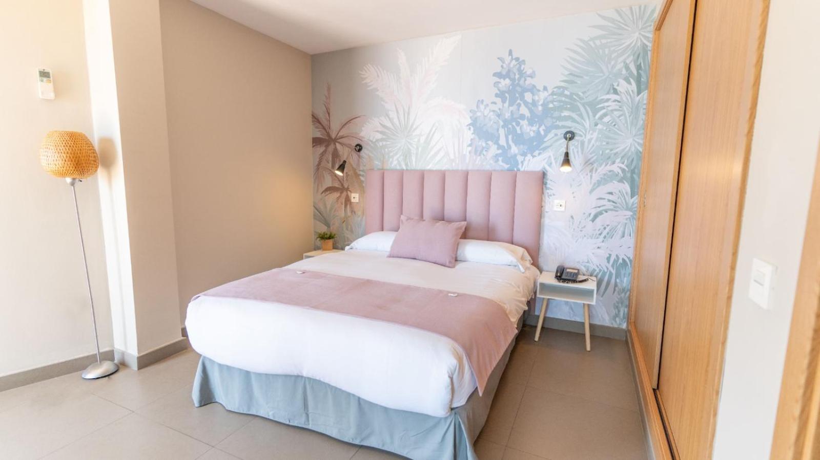 Deluxe Double or Twin Room with Sea View