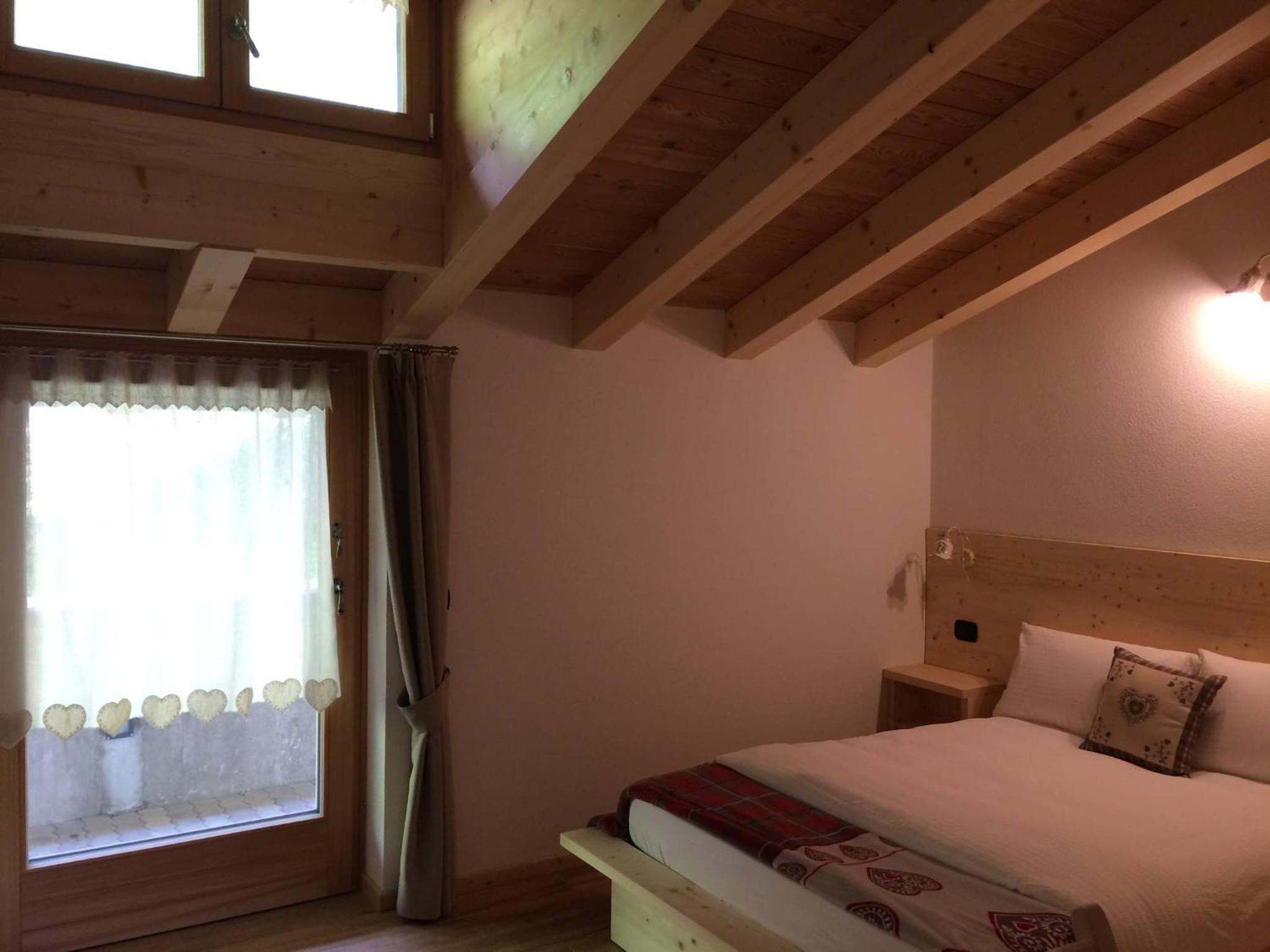 Double Room with Balcony - Photo 5