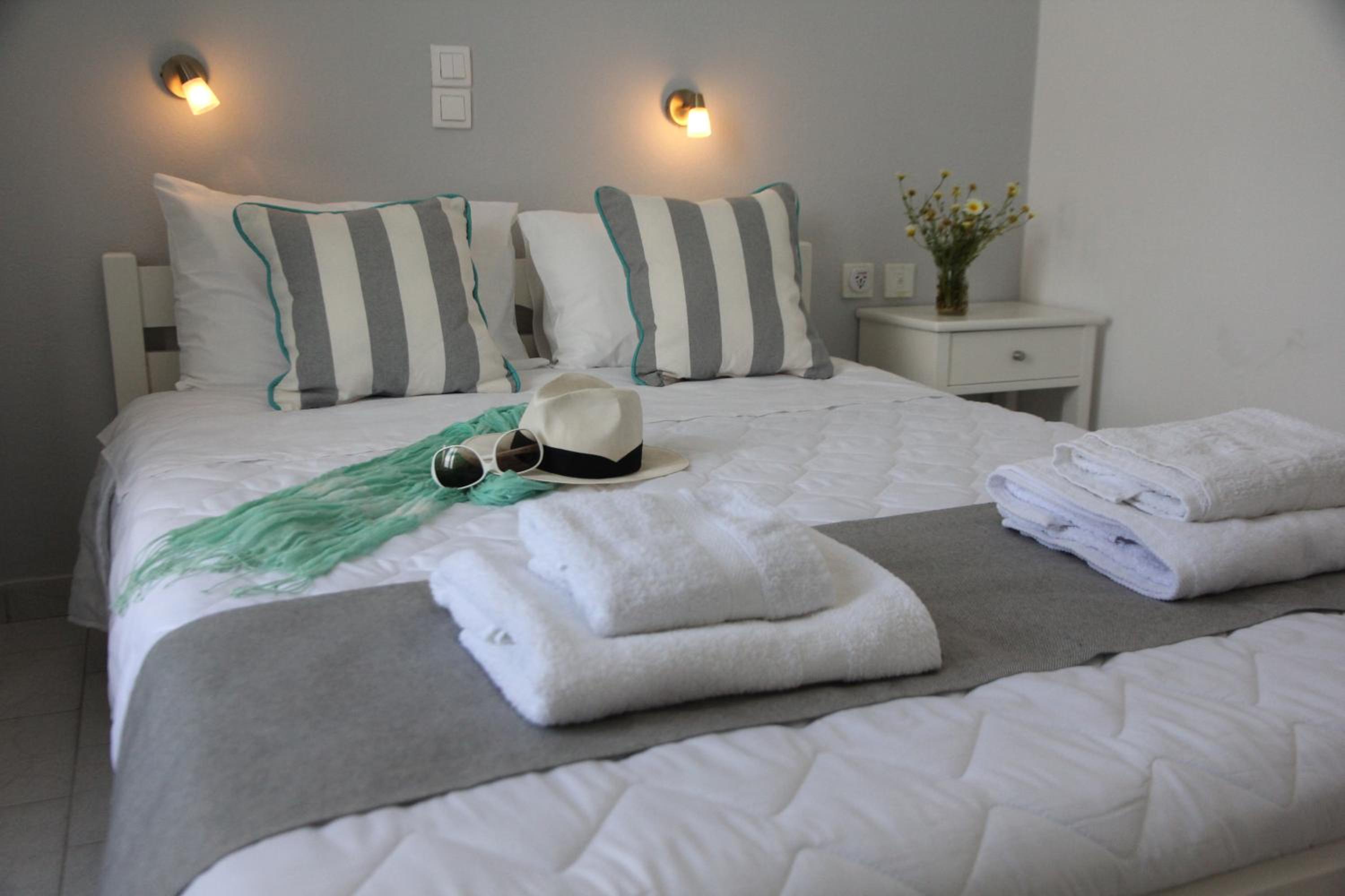 Double or Twin Room with Balcony photo 3