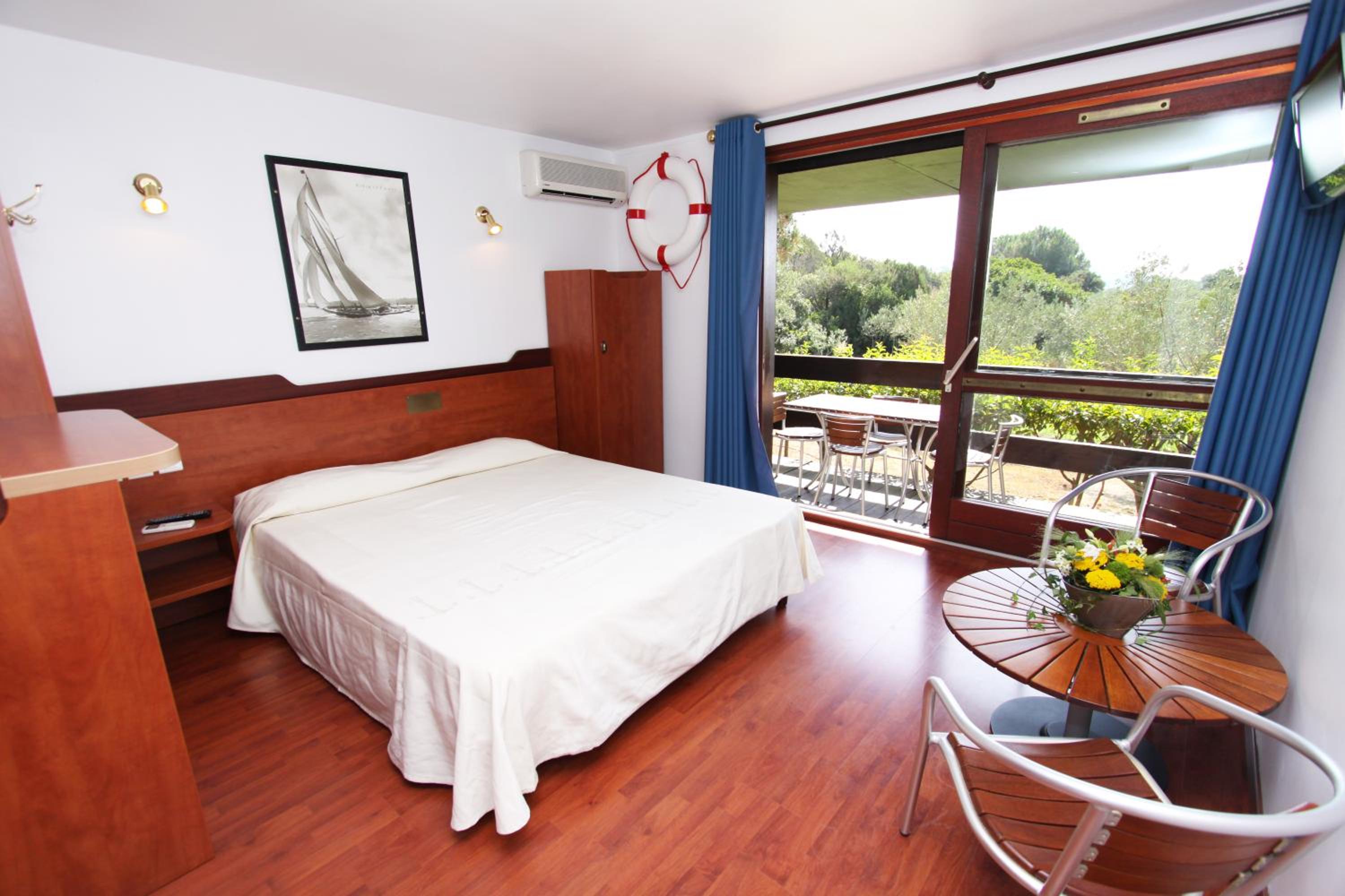 Superior Studio with partial sea view (L)