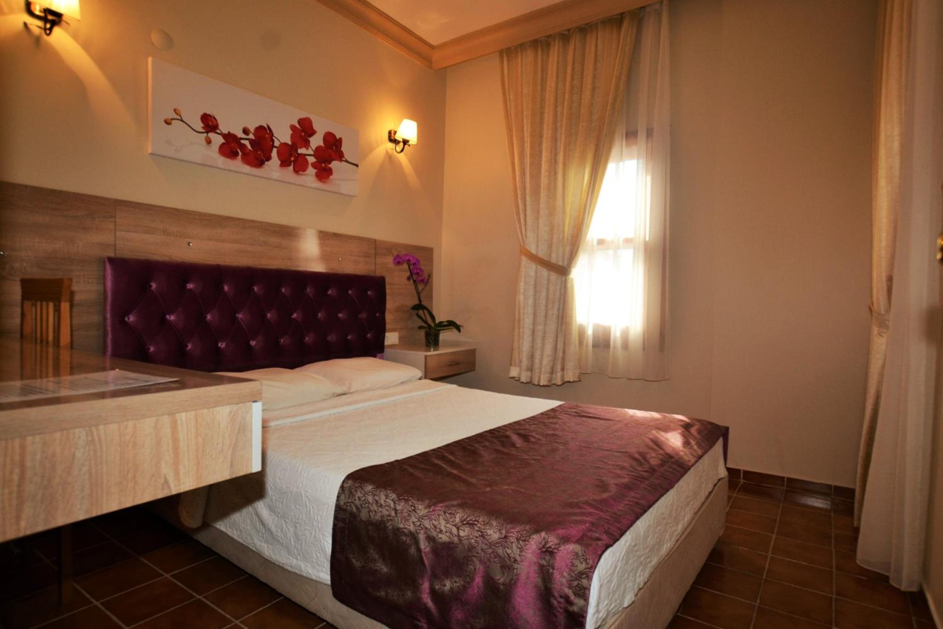 Two-Bedroom Suite with Sofa Bed - Photo 1