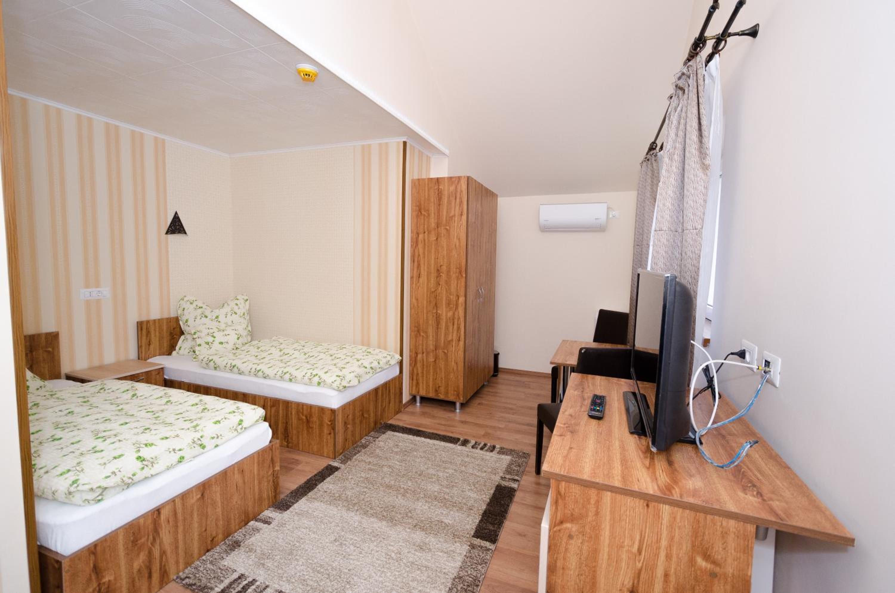 Twin Room photo 2