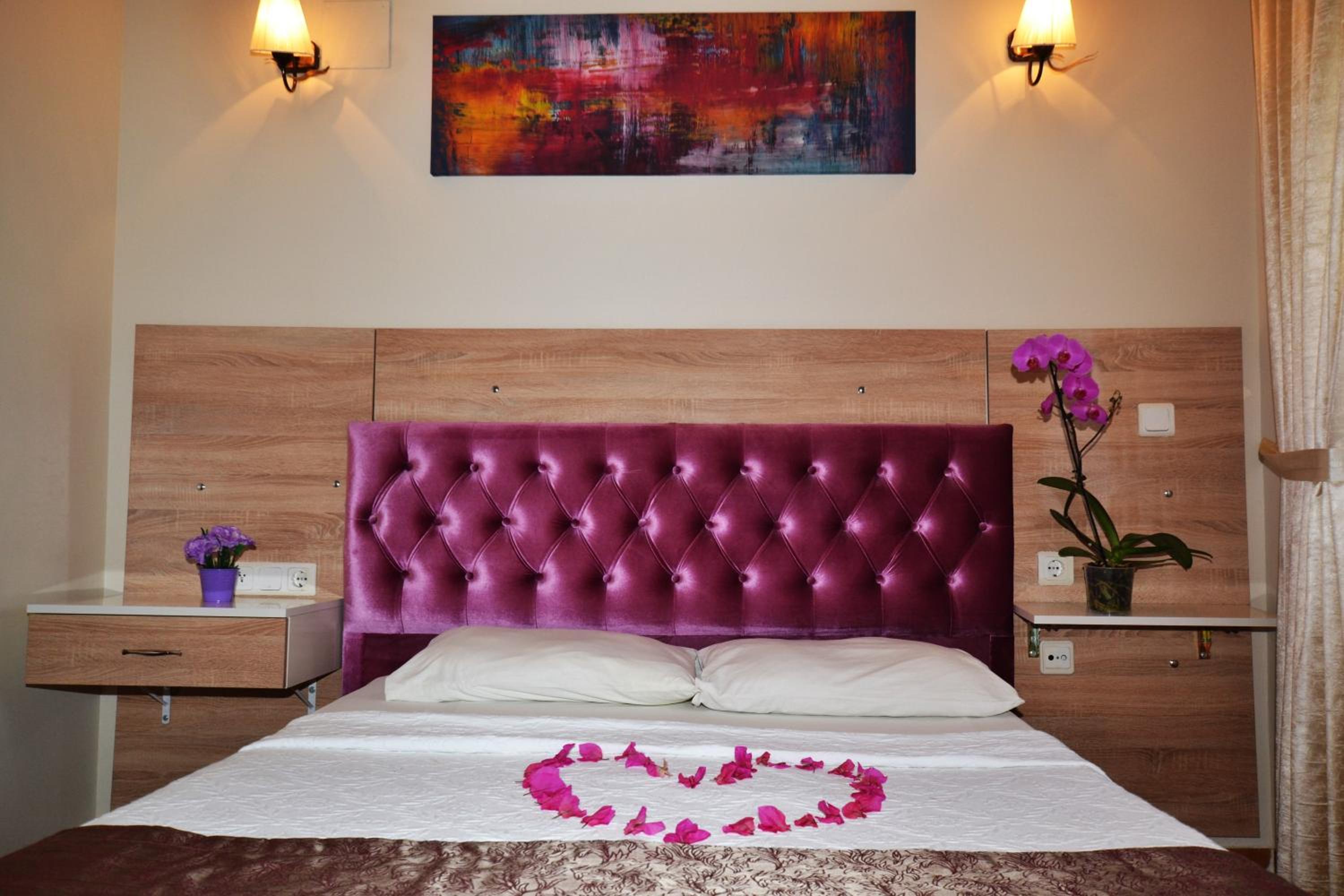 Two-Bedroom Suite with Sofa Bed - Photo 4