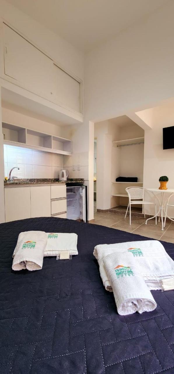 One-Bedroom Deluxe Apartment
