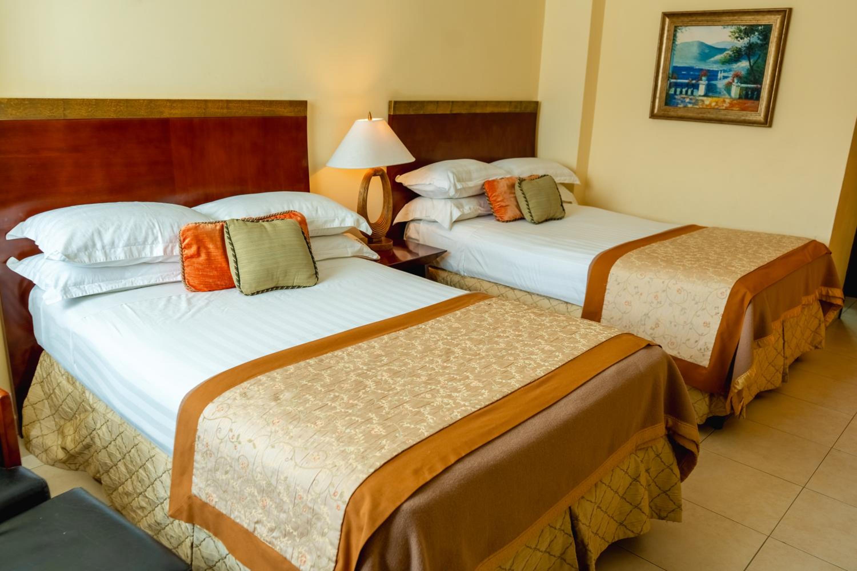 Double Room - Photo 4