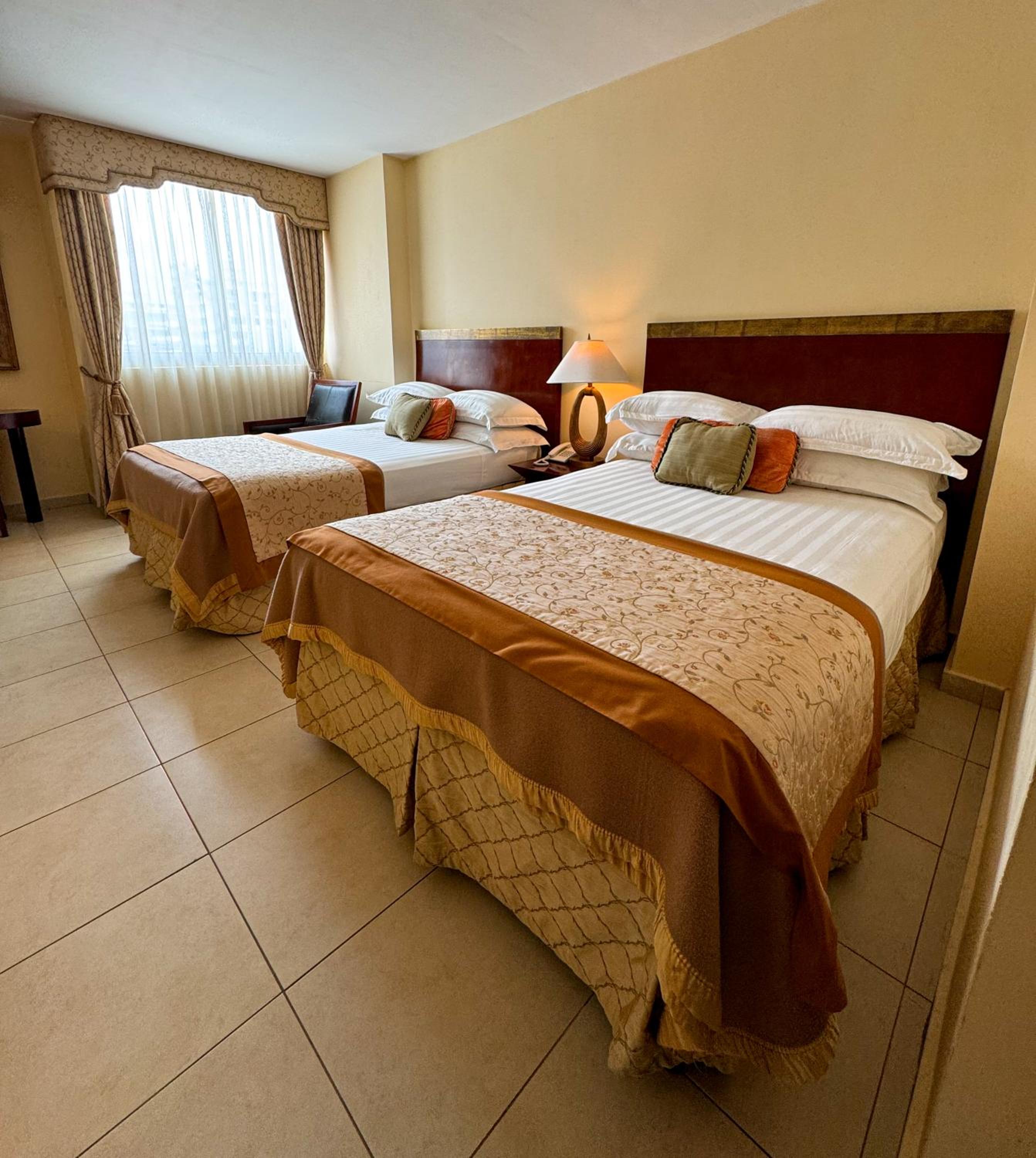 Double Room - Photo 3
