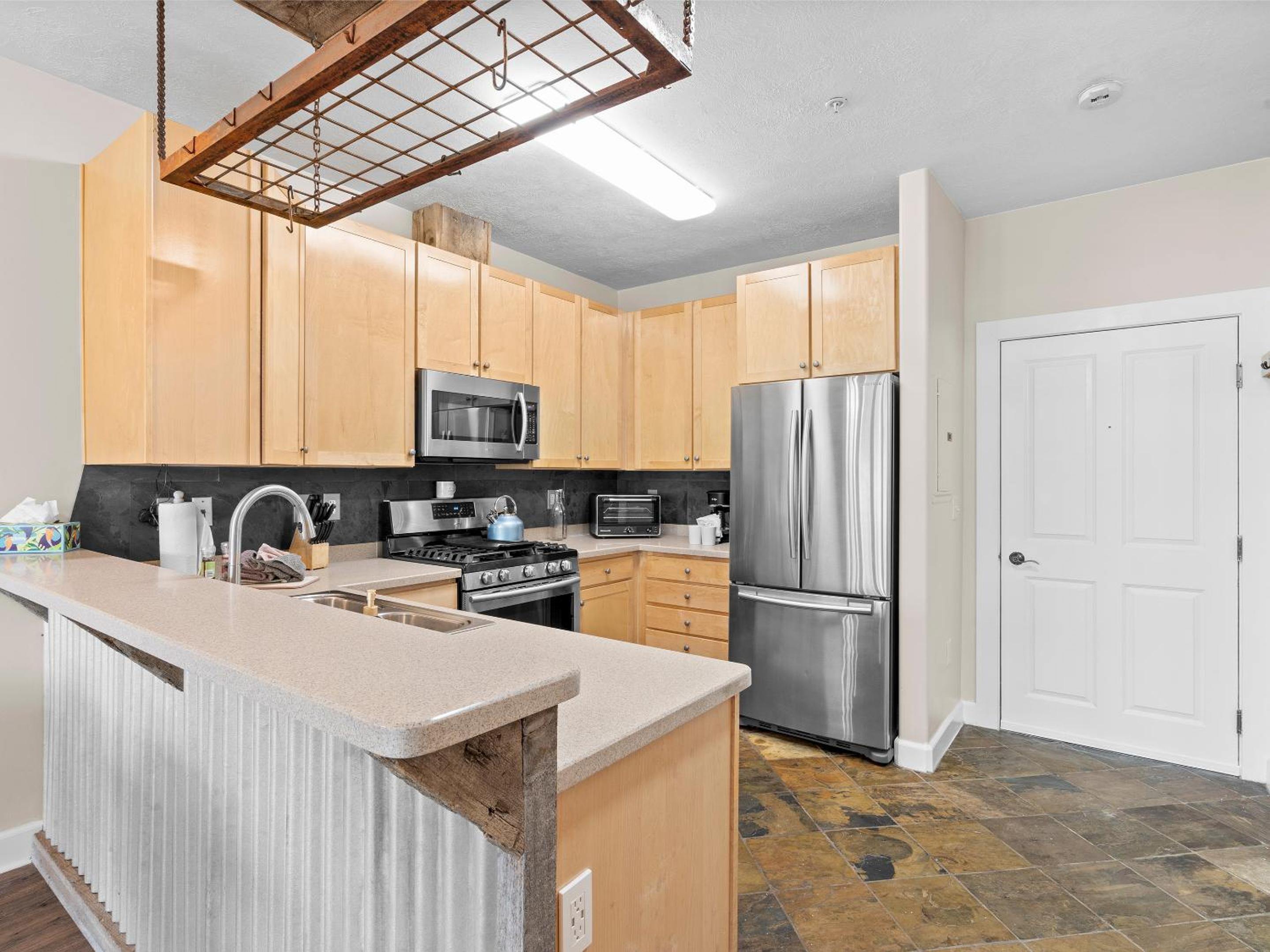 1 Bedroom Condominium 206E photo 2