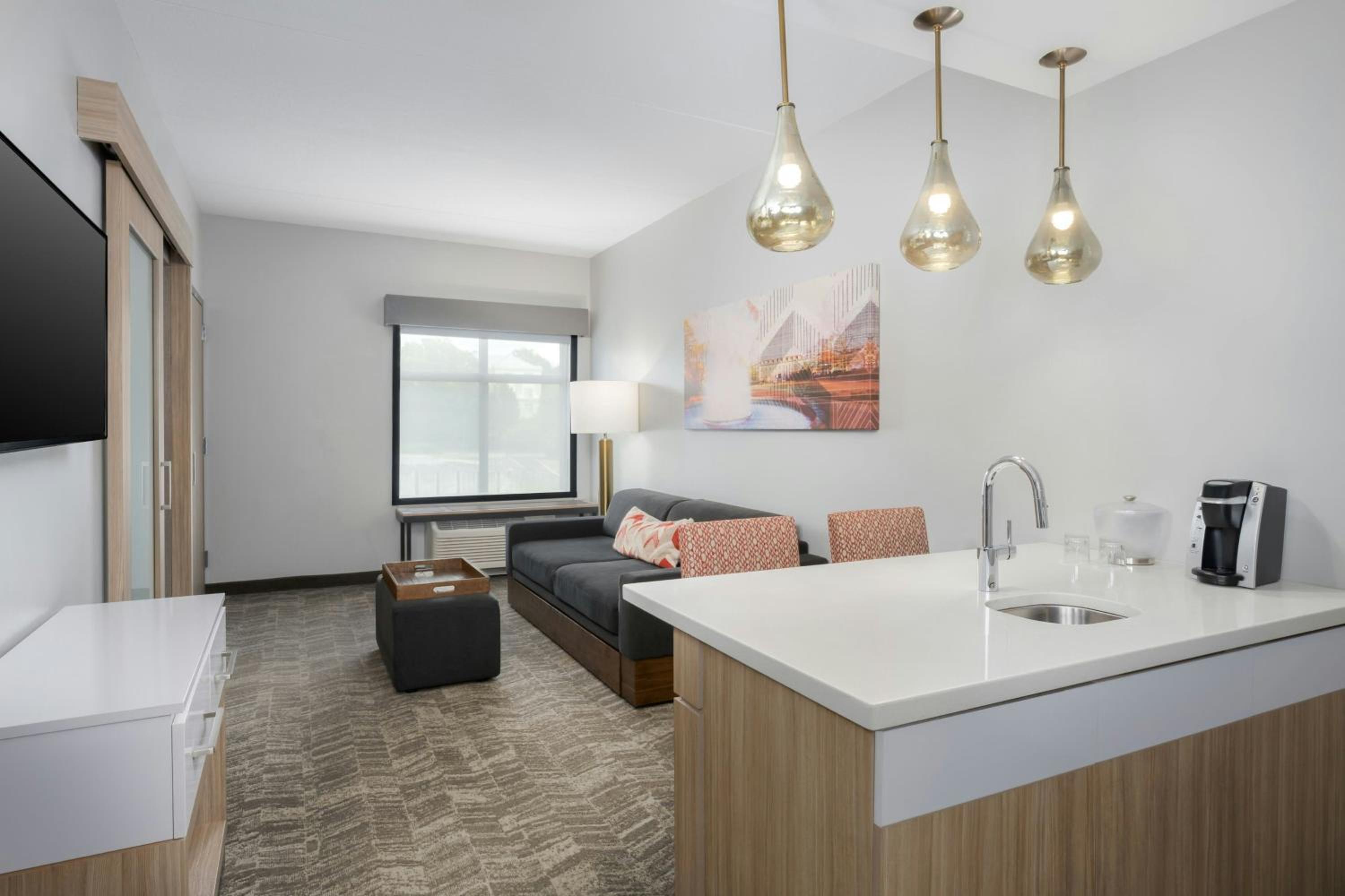 One-Bedroom King Suite with Roll-In Shower and Trundle Sofa - Mobility Access/Hearing Accessible
