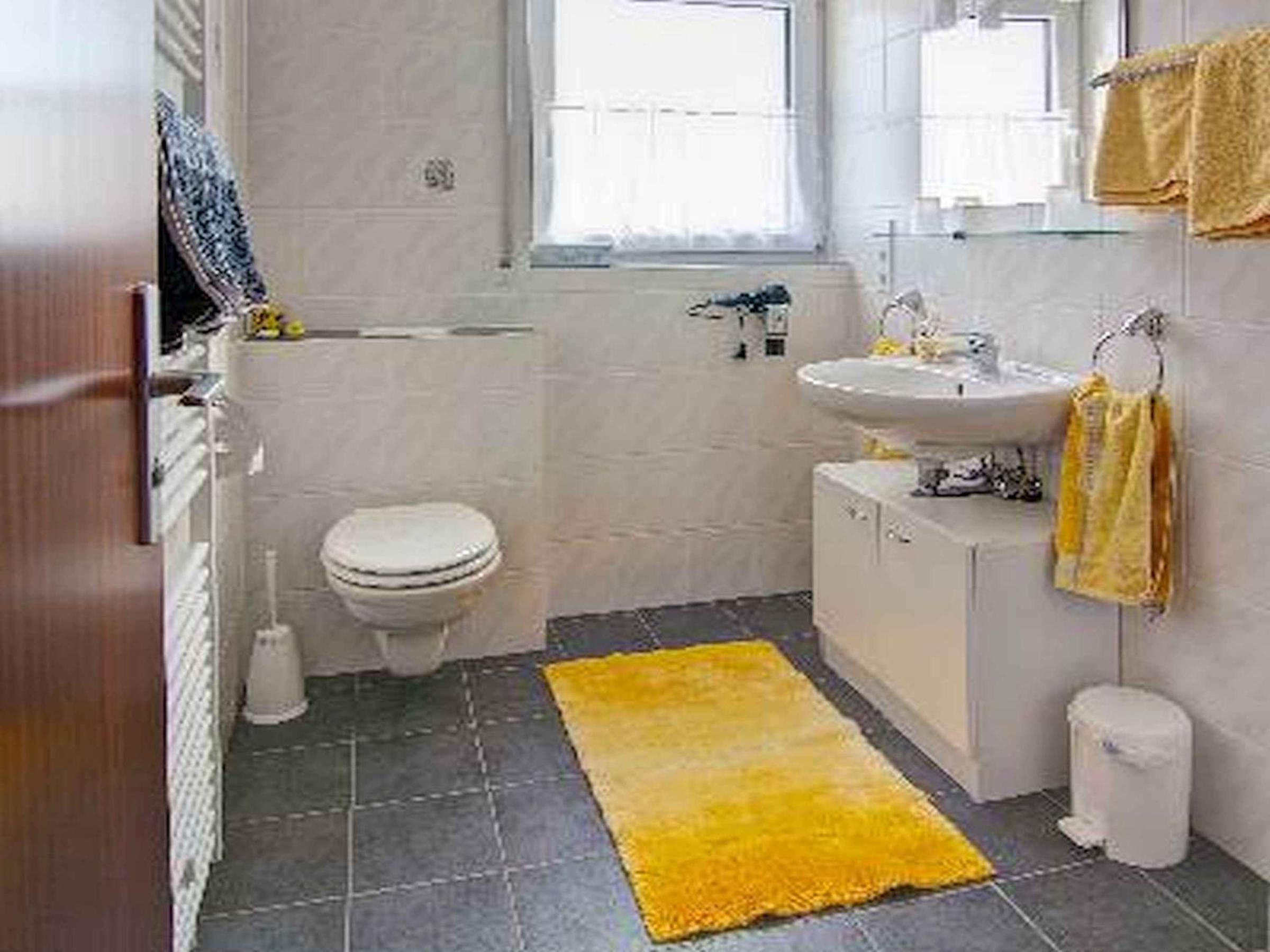 One-Bedroom Apartment with Garden View photo 2