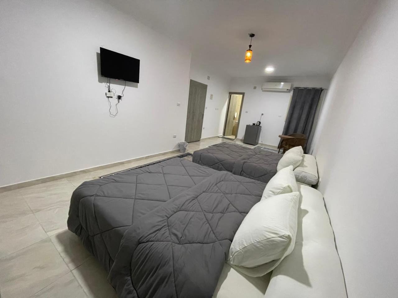Quadruple Room with Private Bathroom