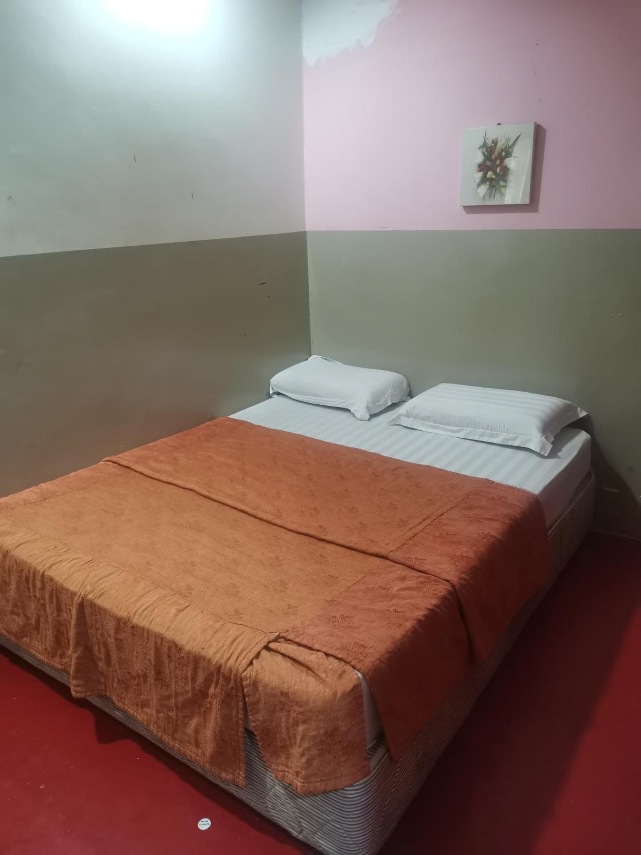 Small Double Room - Photo 3