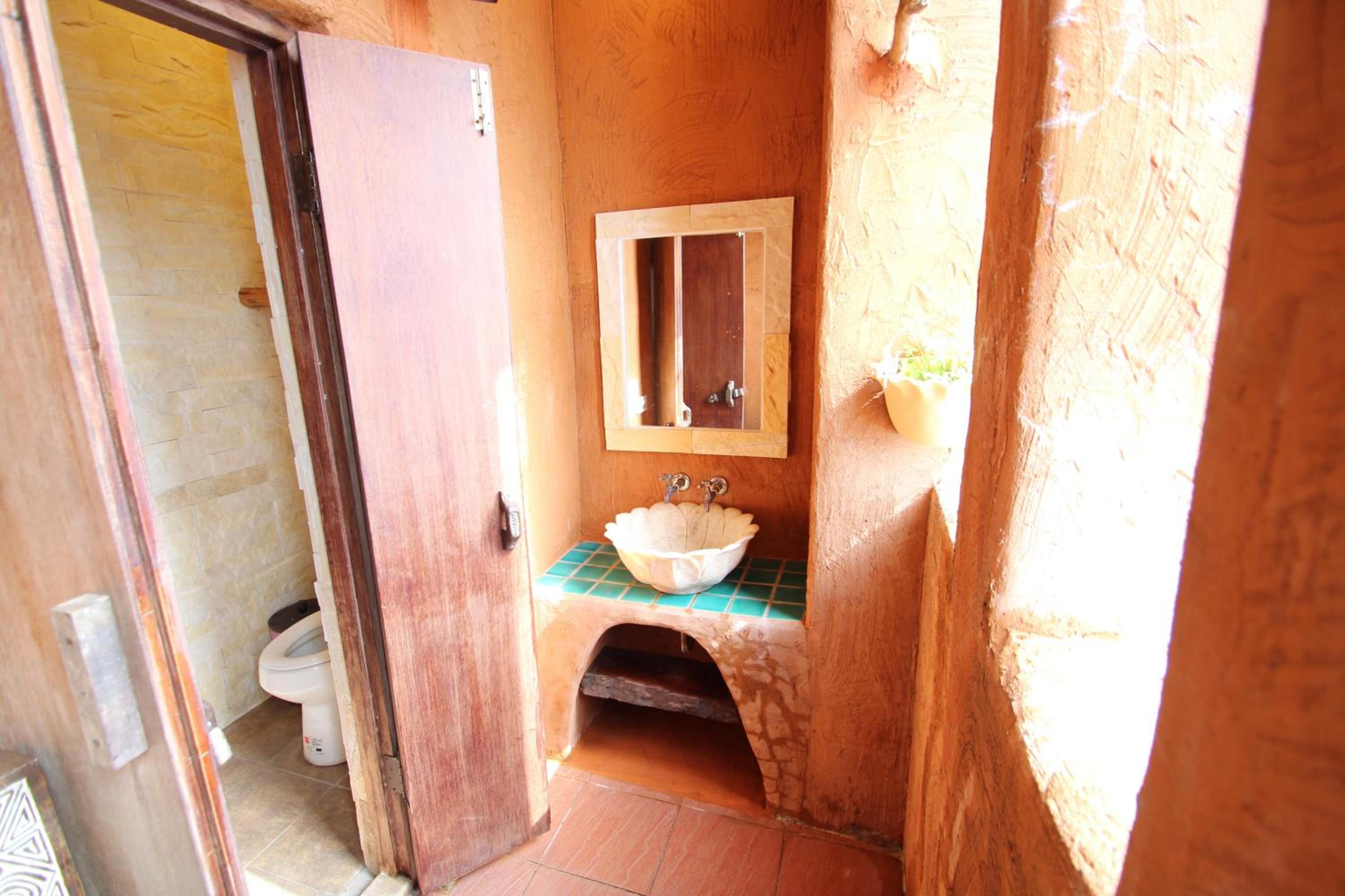 Double Room with Sea View - Photo 11