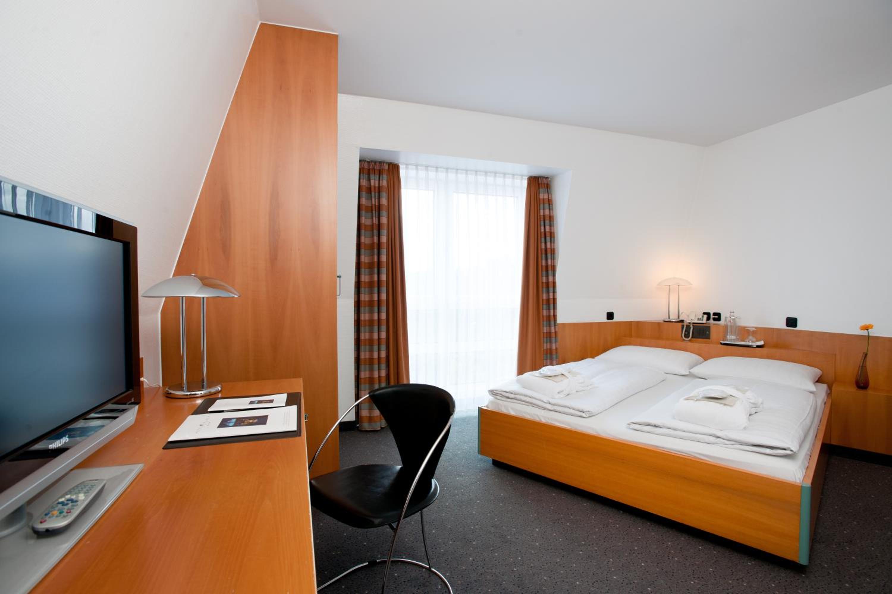 Standard Double Room - Photo 1