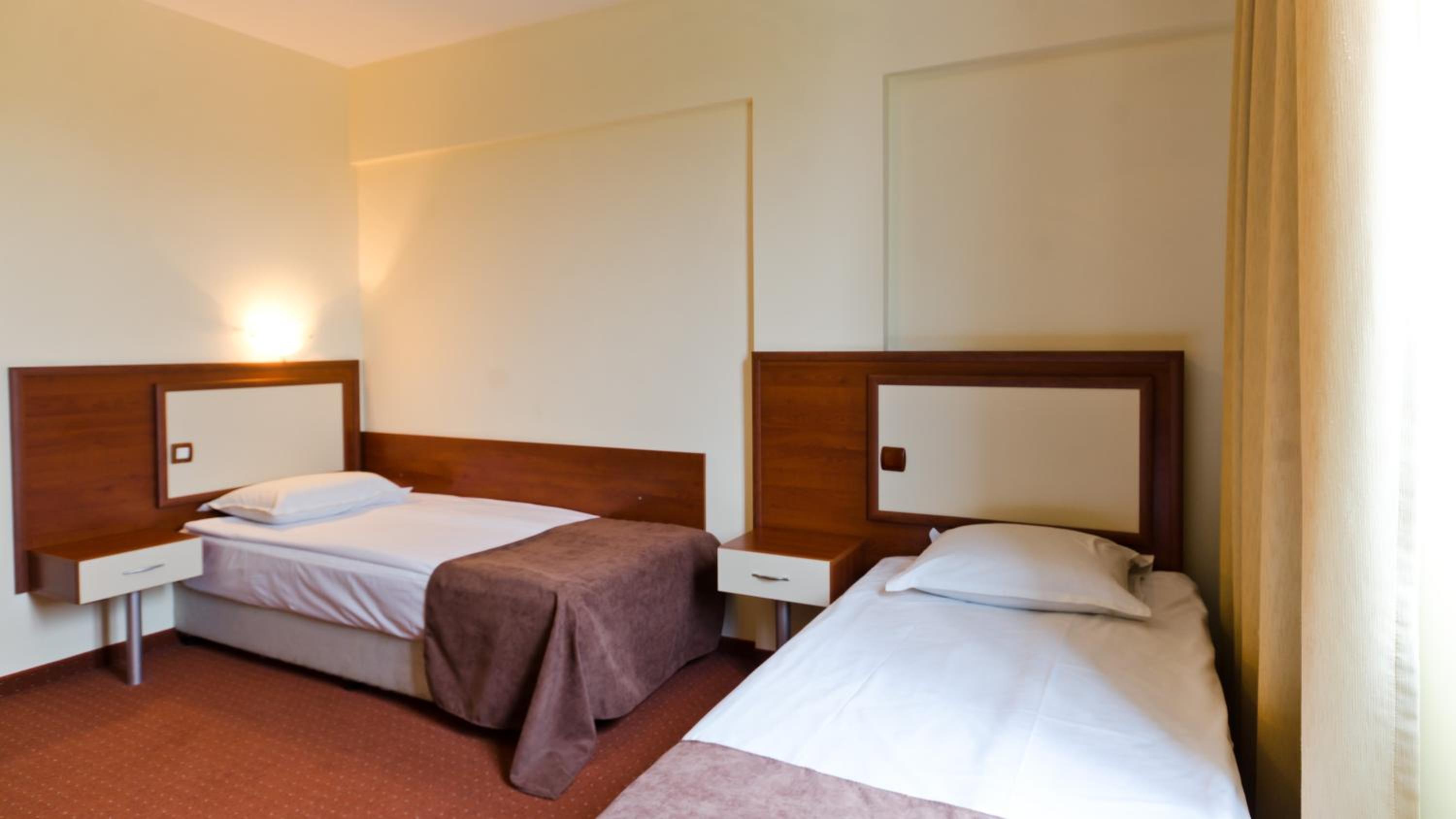 Standard Double Room - Photo 2